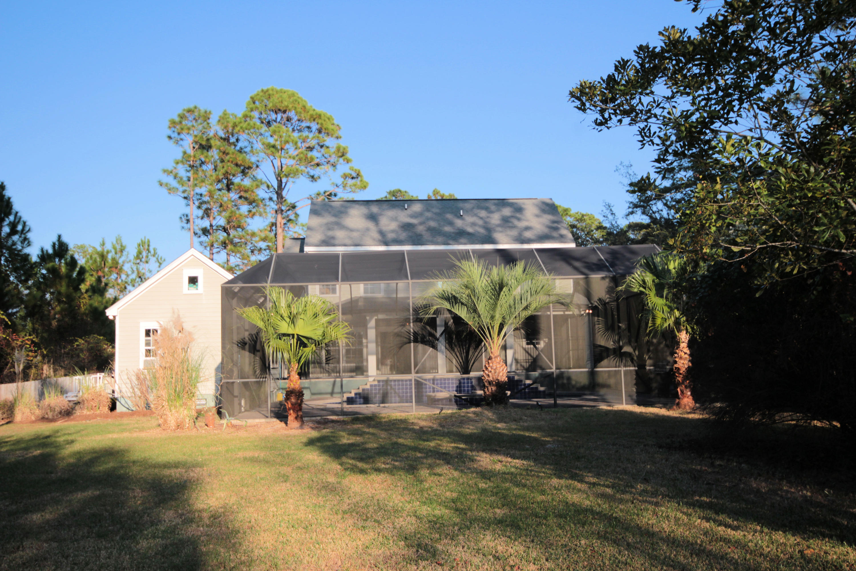 BAY PINE SHORES - Residential