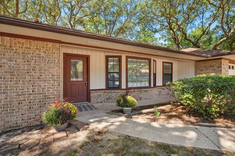 A home in Niceville