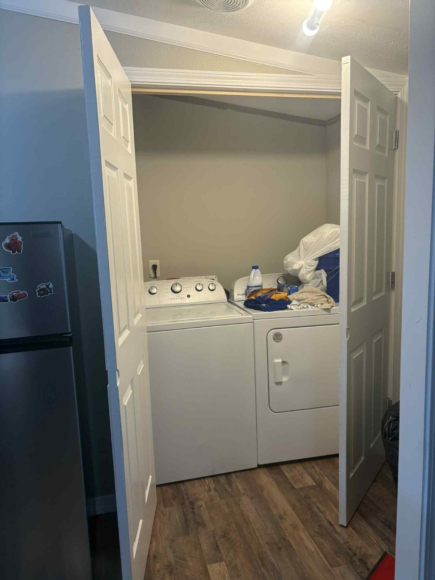 OAKWOOD LAKES ESTATES - Residential