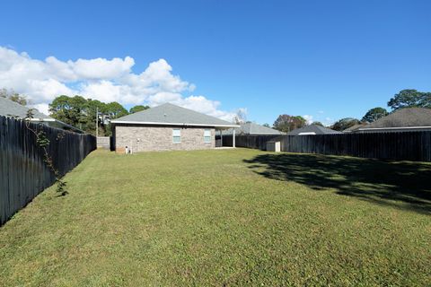 A home in Mary Esther