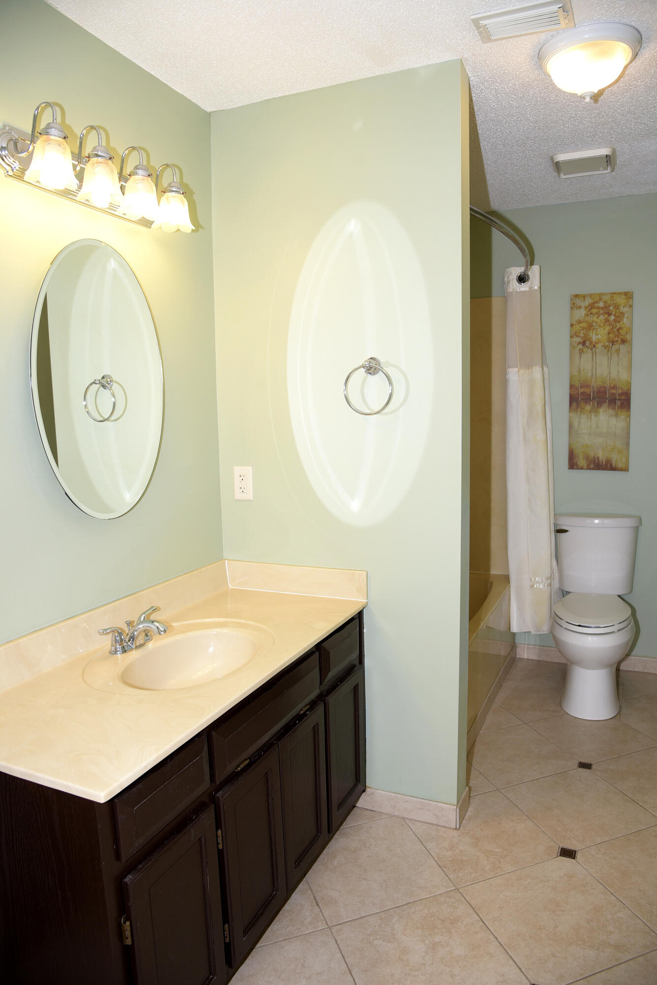 WATER OAKS 4 T/H - Residential Lease