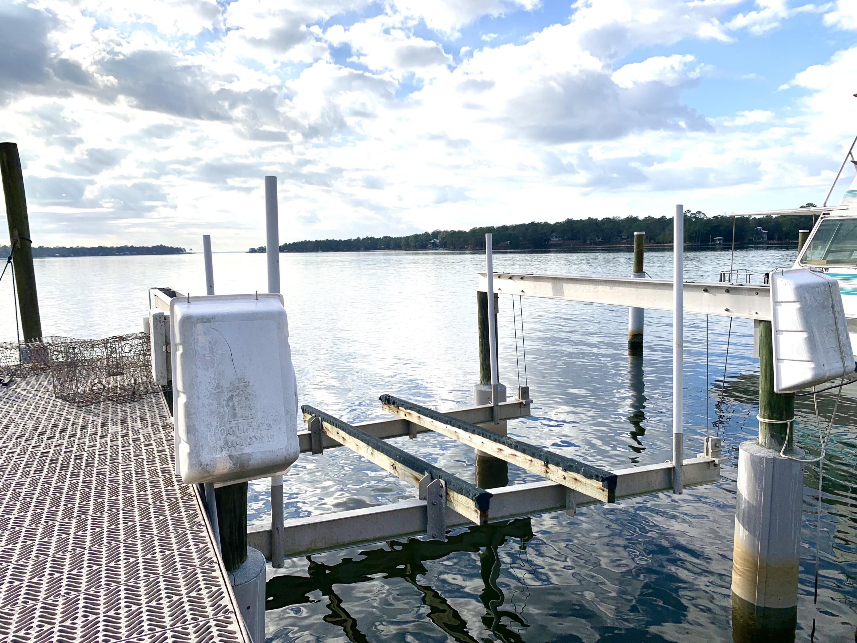 WATER OAKS 4 T/H - Residential Lease