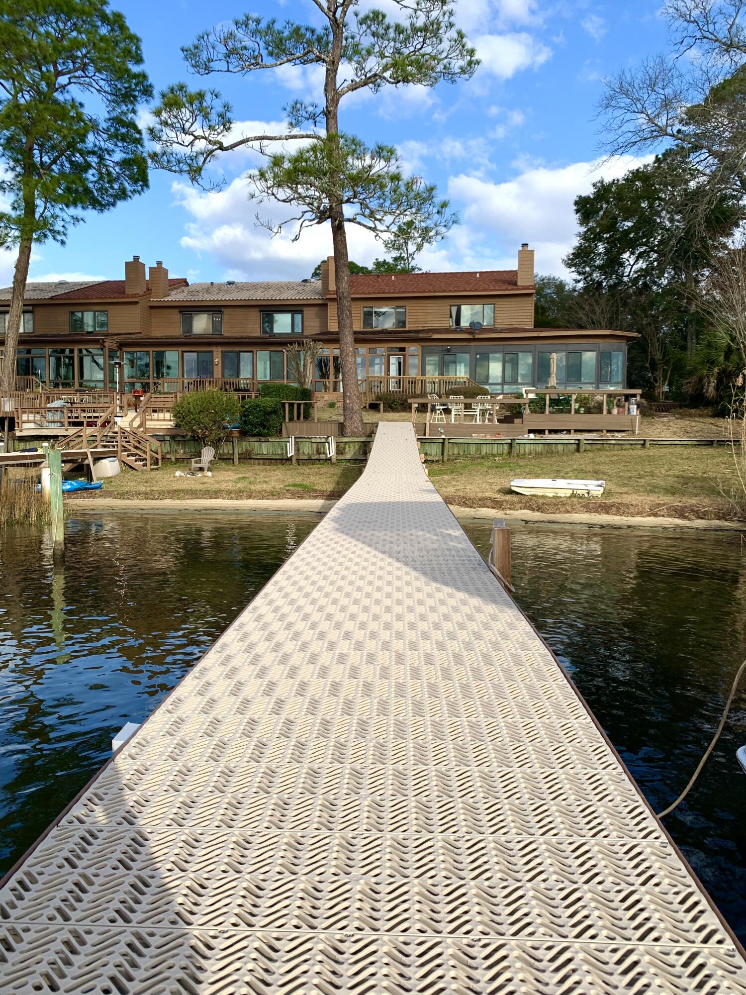 WATER OAKS 4 T/H - Residential Lease