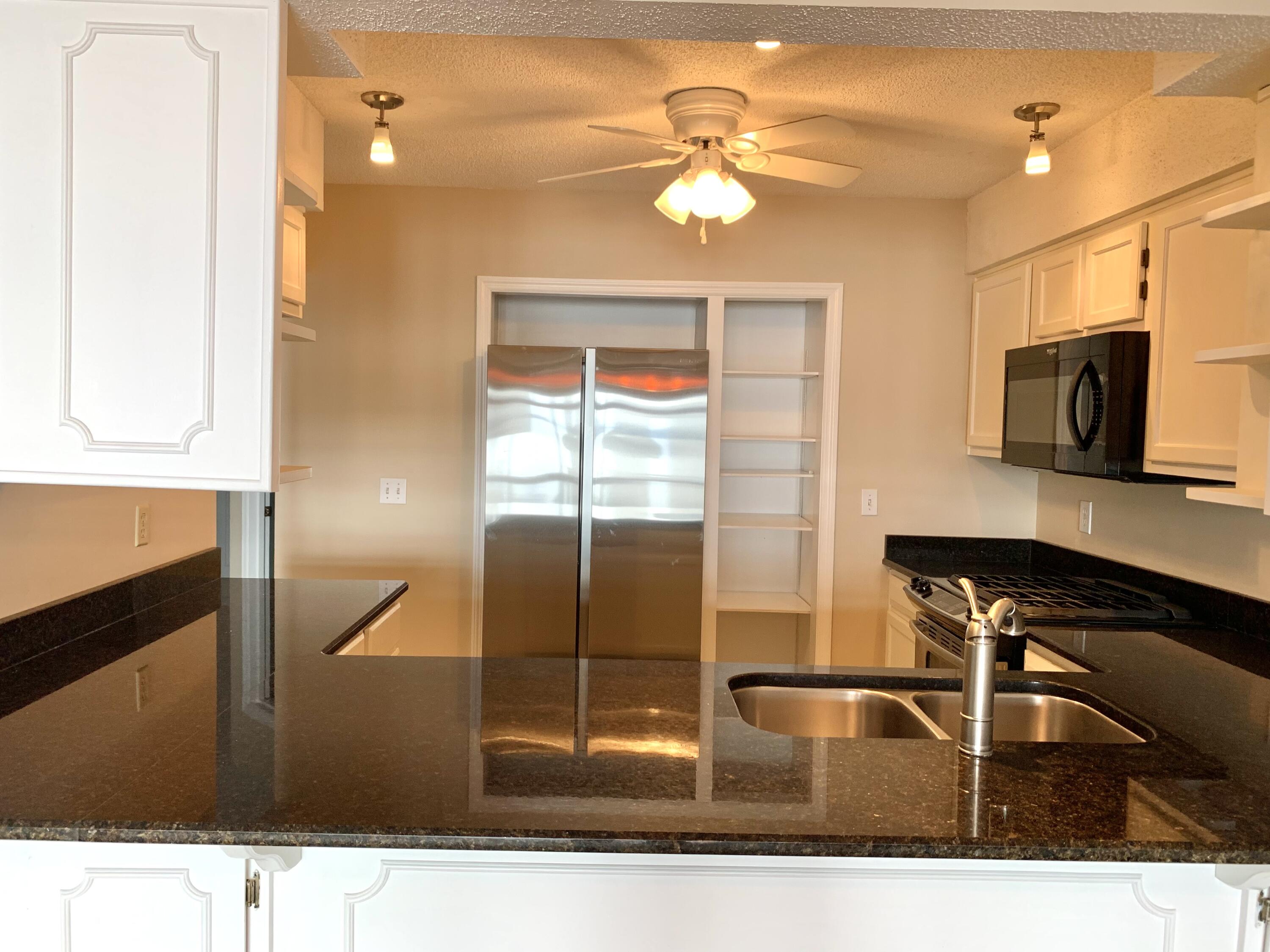 WATER OAKS 4 T/H - Residential Lease