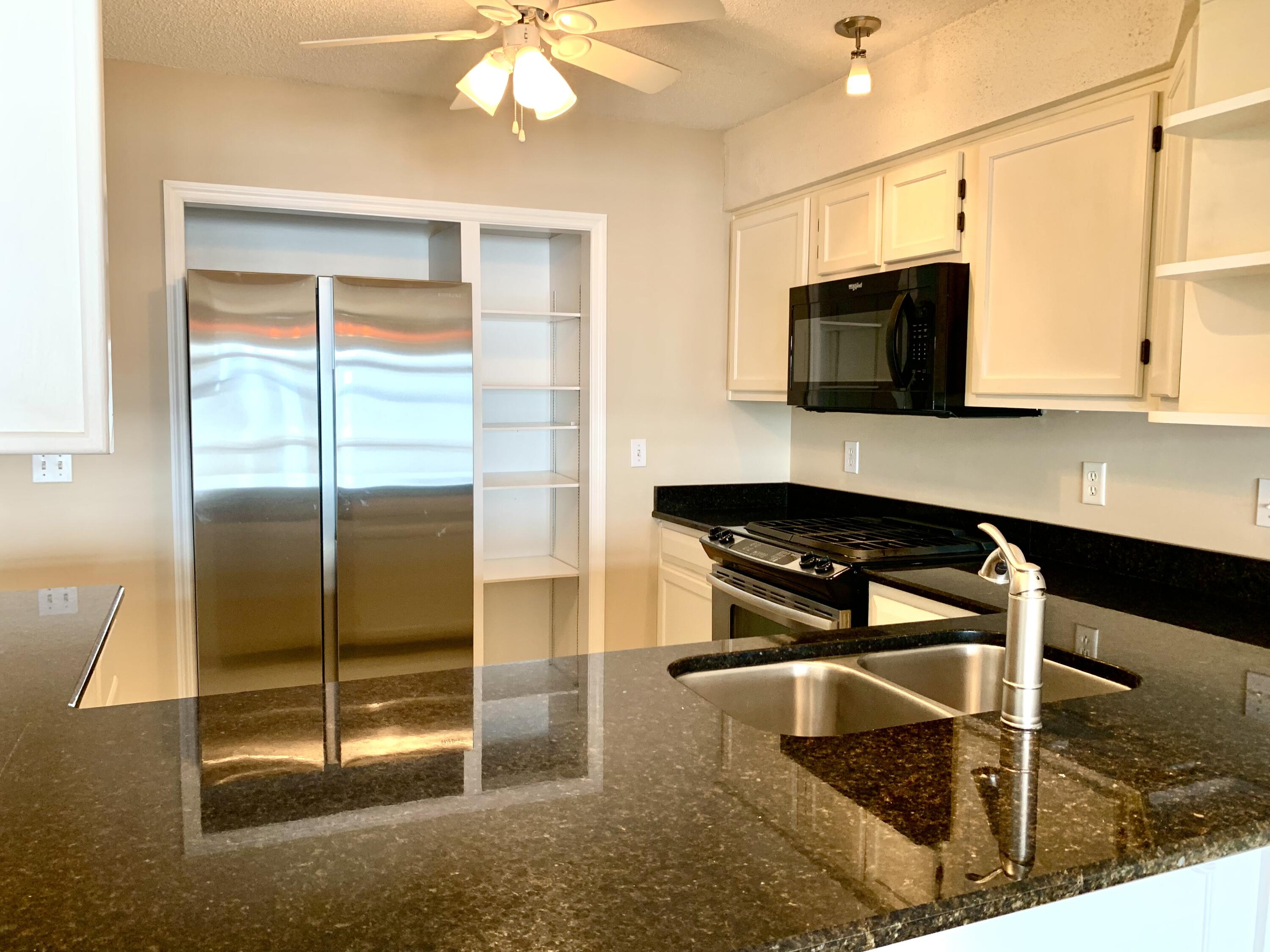 WATER OAKS 4 T/H - Residential Lease