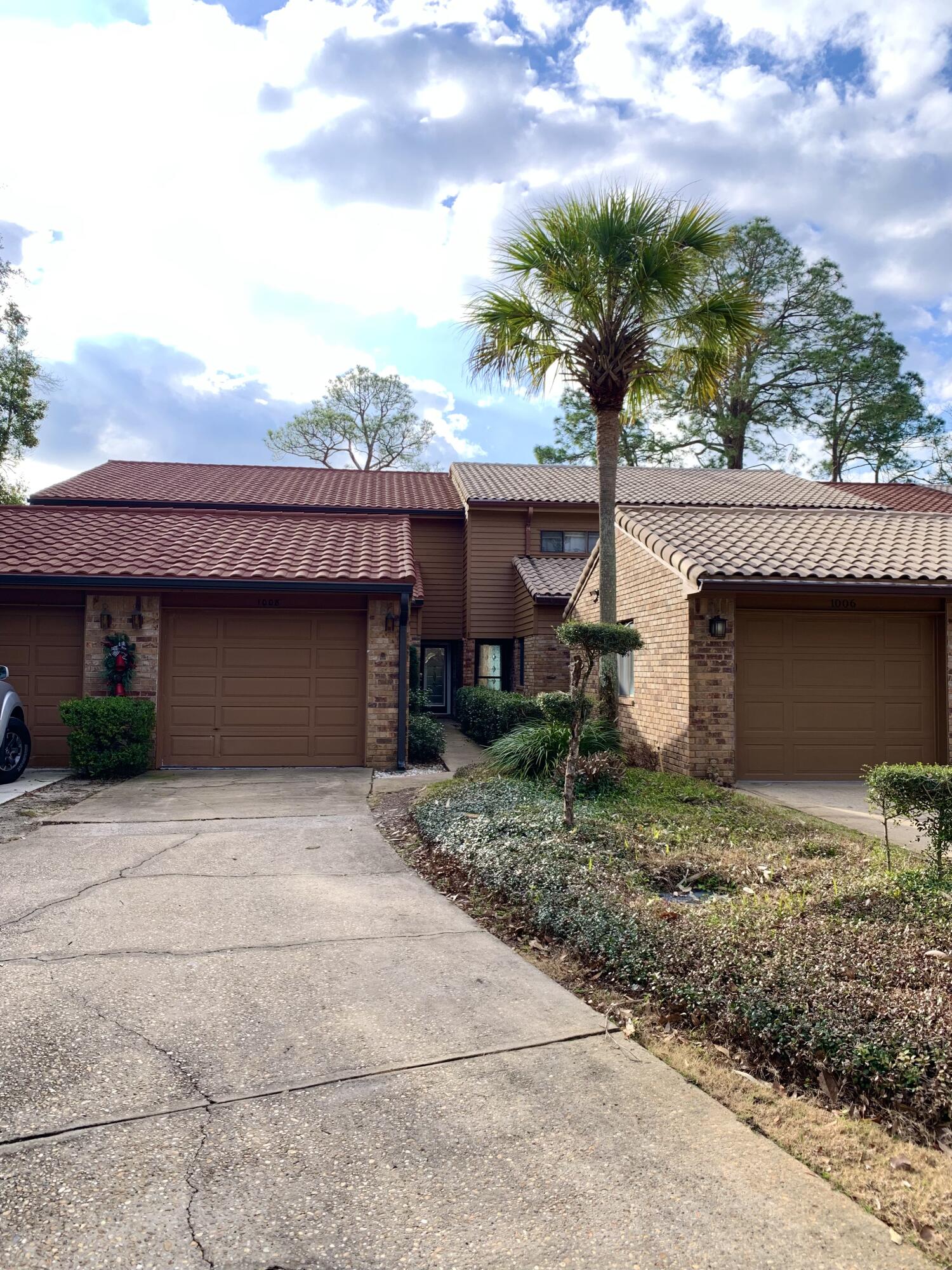 WATER OAKS 4 T/H - Residential Lease