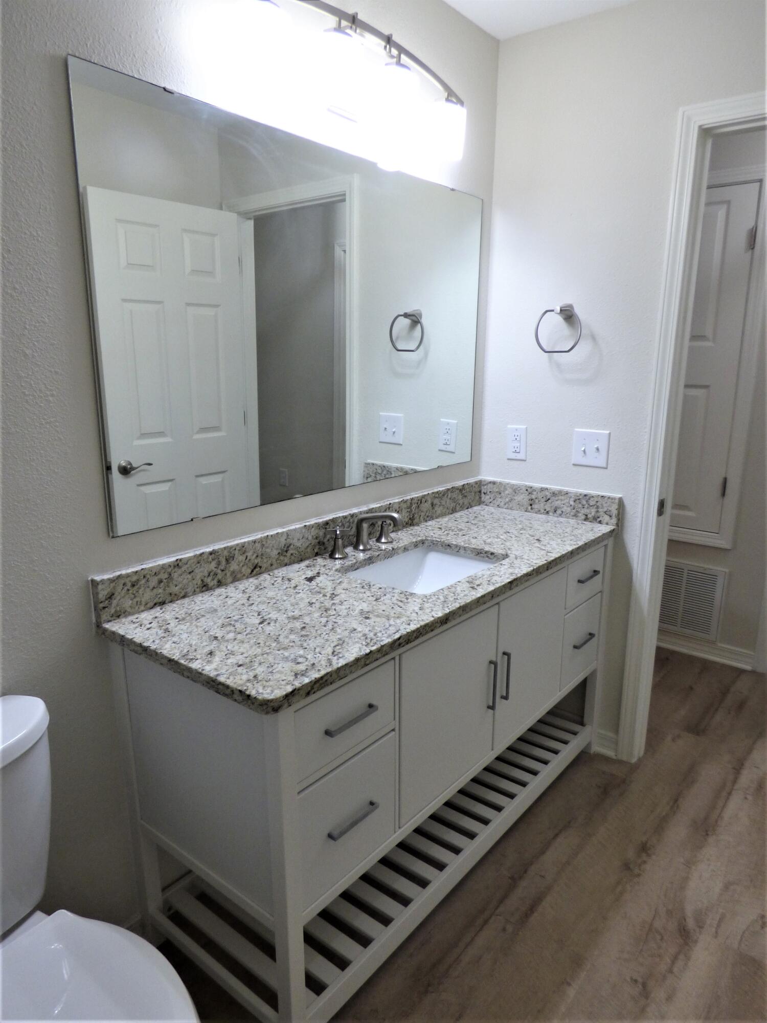 SHADOW LAKES - Residential