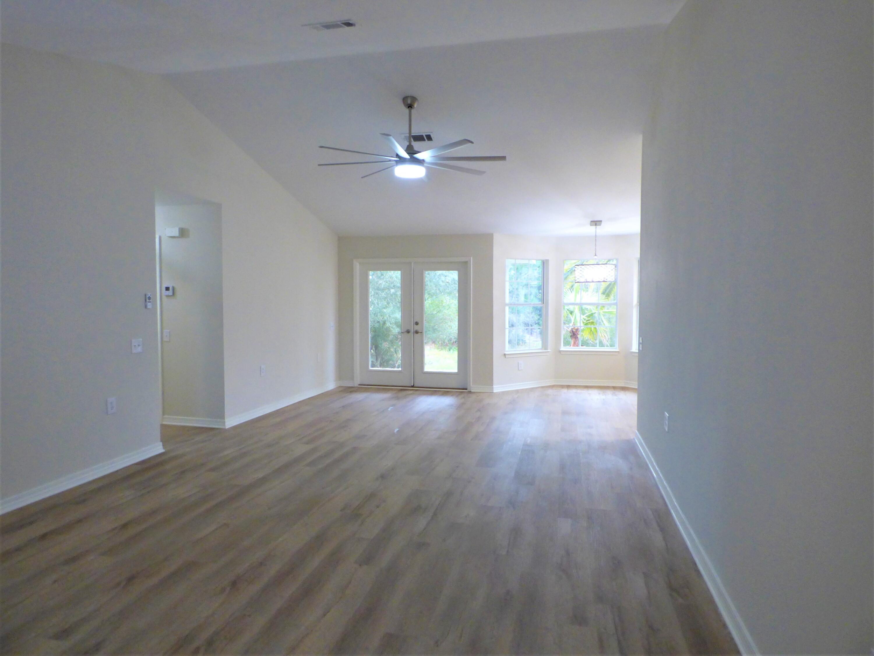 SHADOW LAKES - Residential