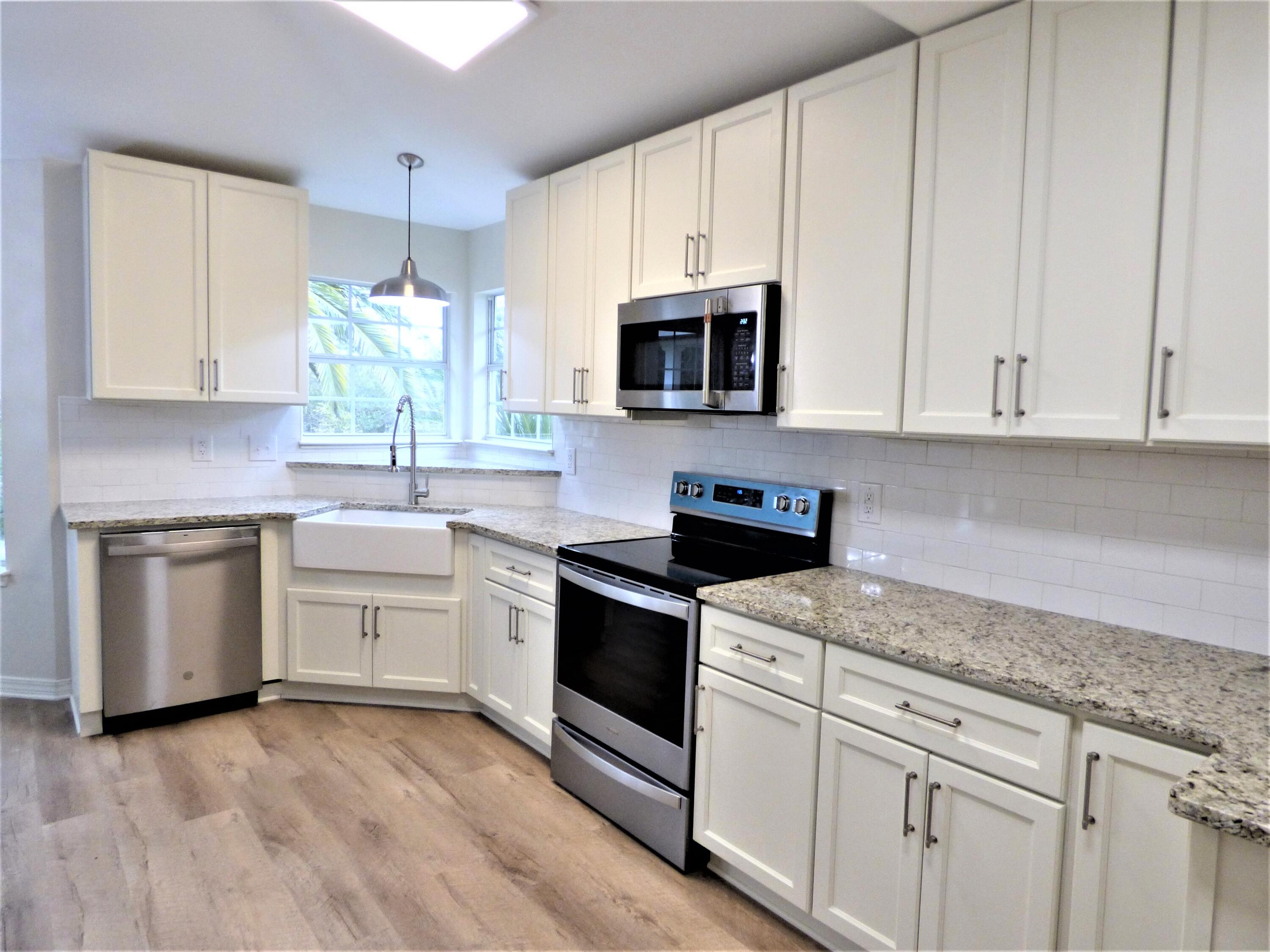 SHADOW LAKES - Residential