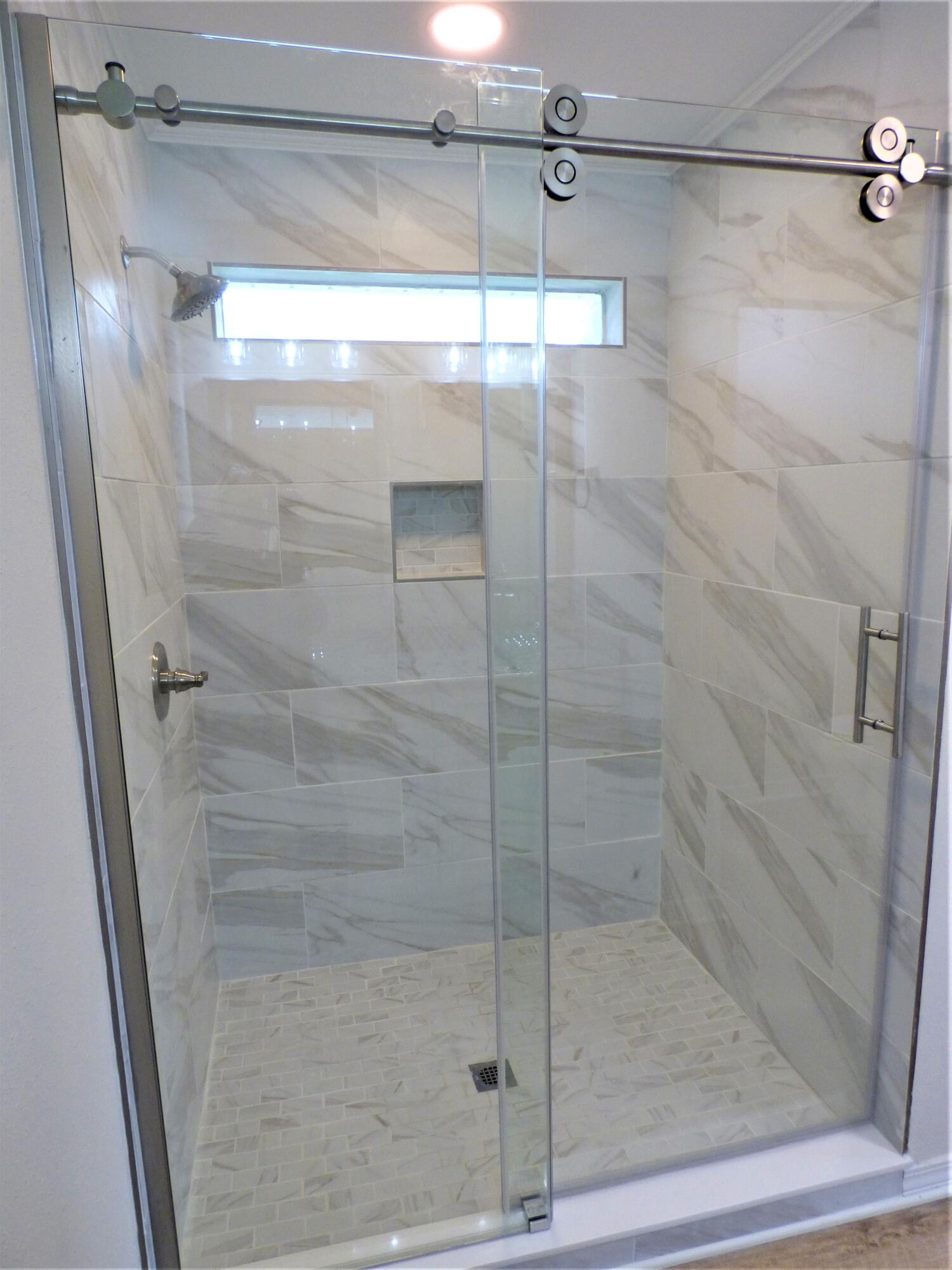 SHADOW LAKES - Residential