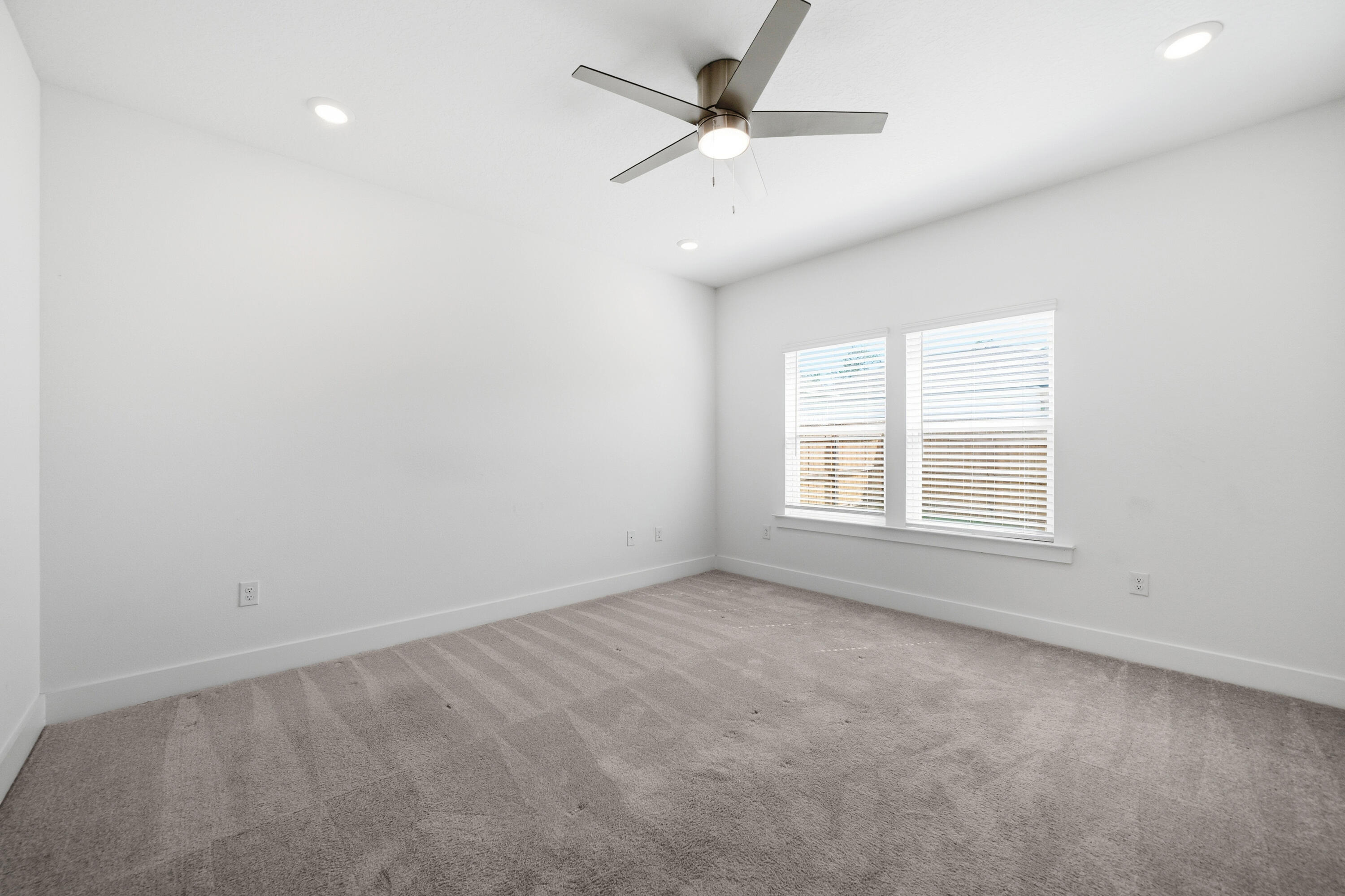 MAGNOLIA CREEK PHASE 1 - Residential