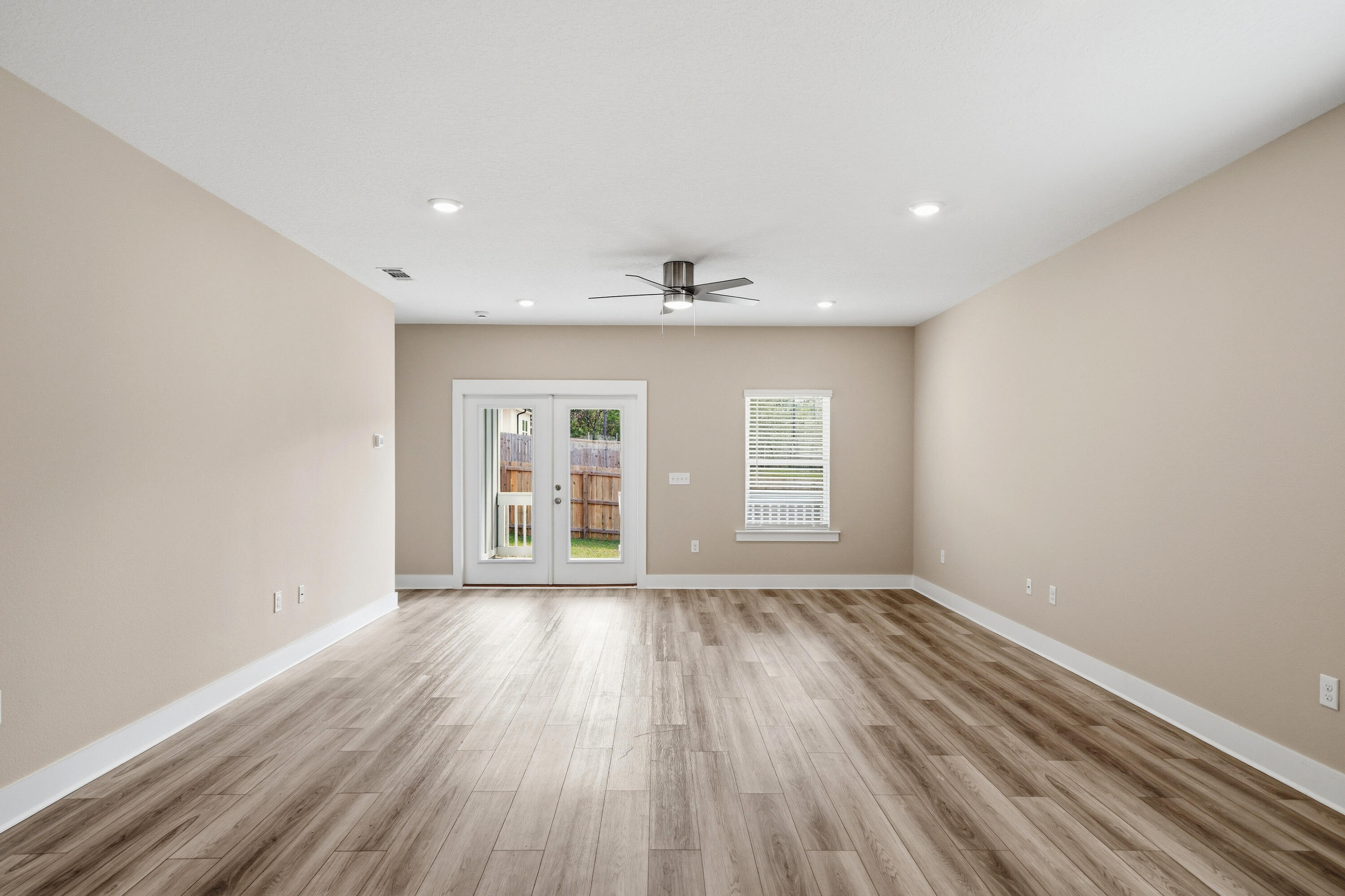 MAGNOLIA CREEK PHASE 1 - Residential