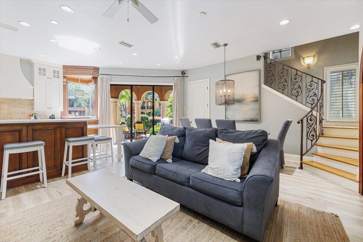 SAINT TROPEZ - Residential