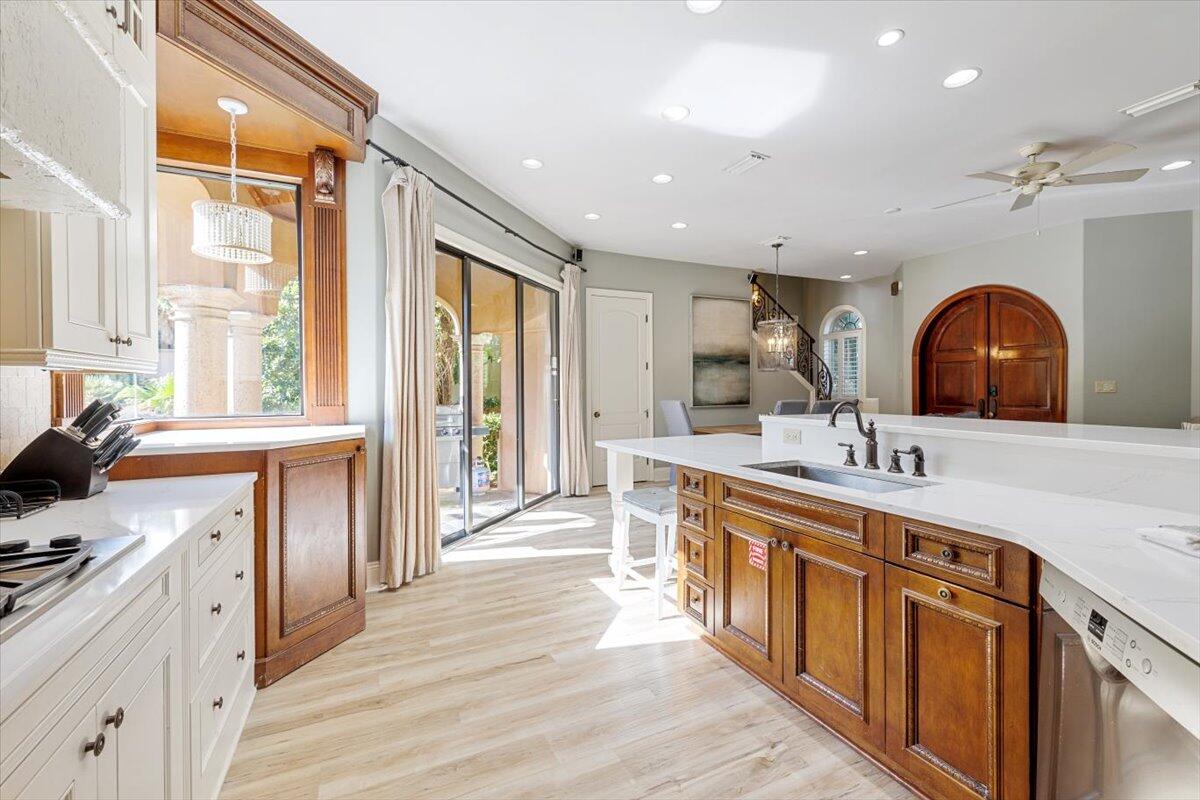 SAINT TROPEZ - Residential