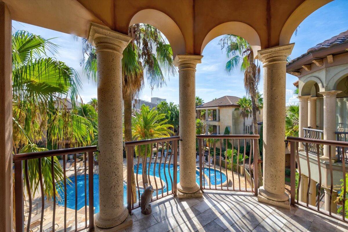 SAINT TROPEZ - Residential