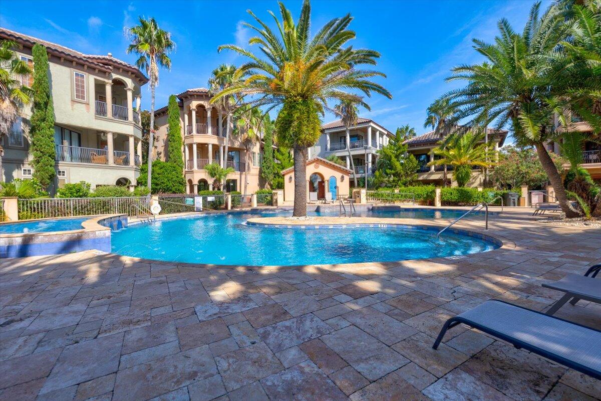 SAINT TROPEZ - Residential