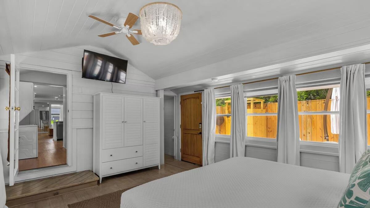 GRAYTON BEACH - Residential