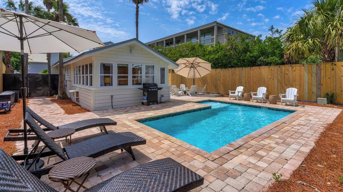 GRAYTON BEACH - Residential