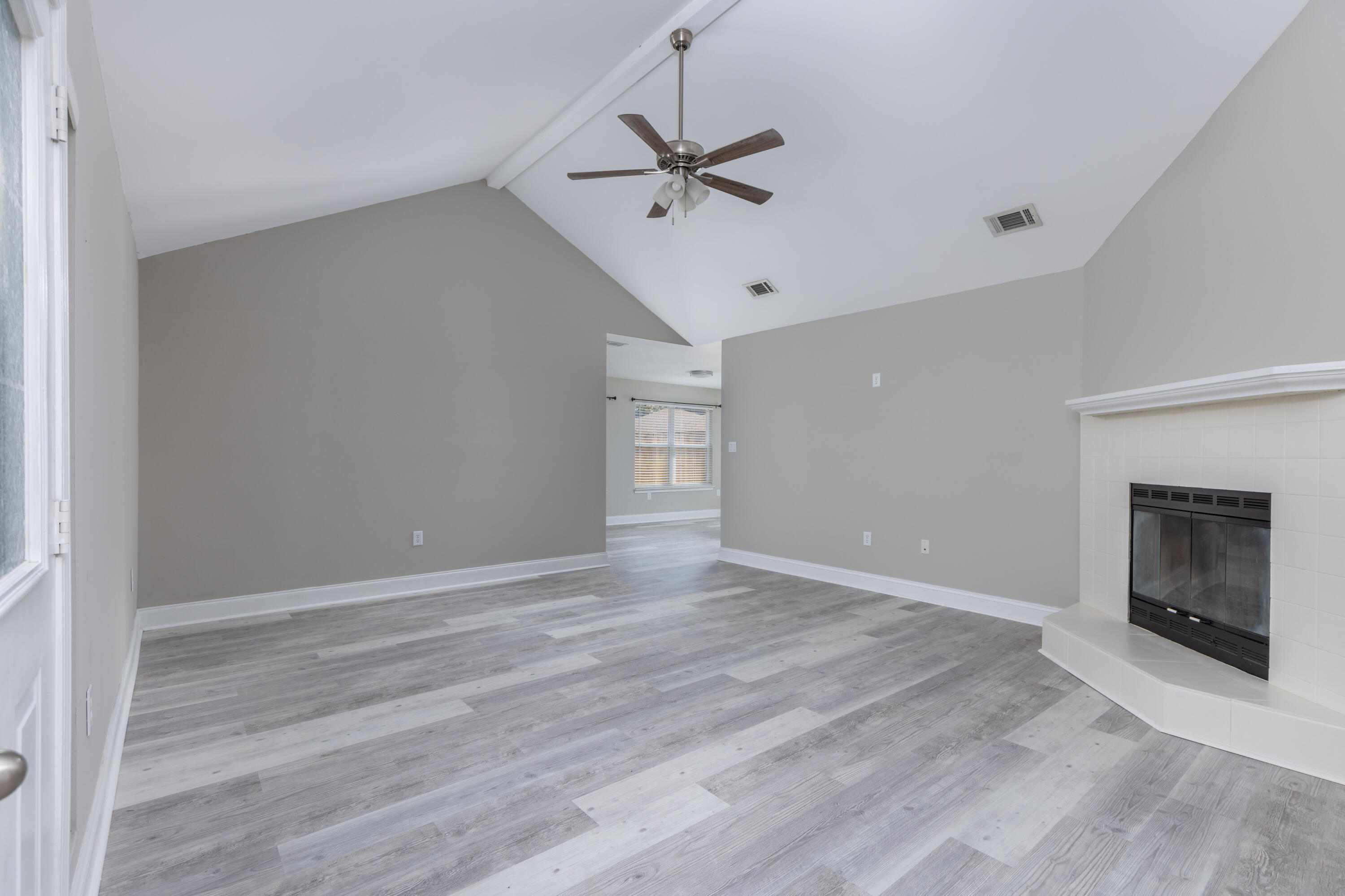 PINE RIDGE TRACE RE/SUB - Residential