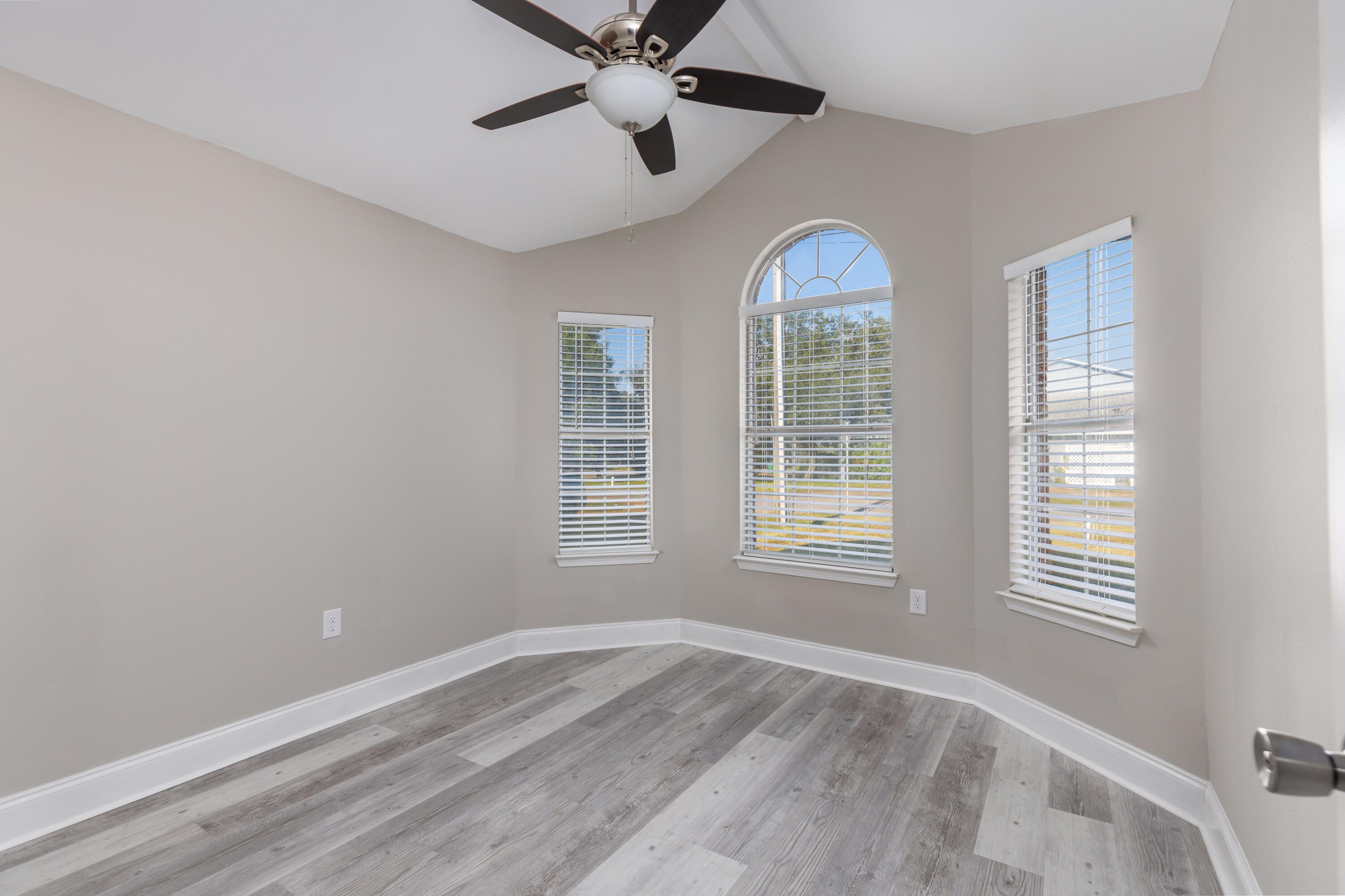 PINE RIDGE TRACE RE/SUB - Residential