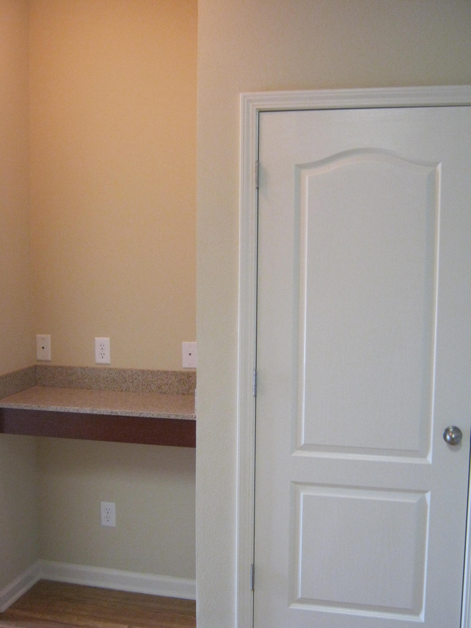ARBOR LAKE PHASE 1 - Residential Lease