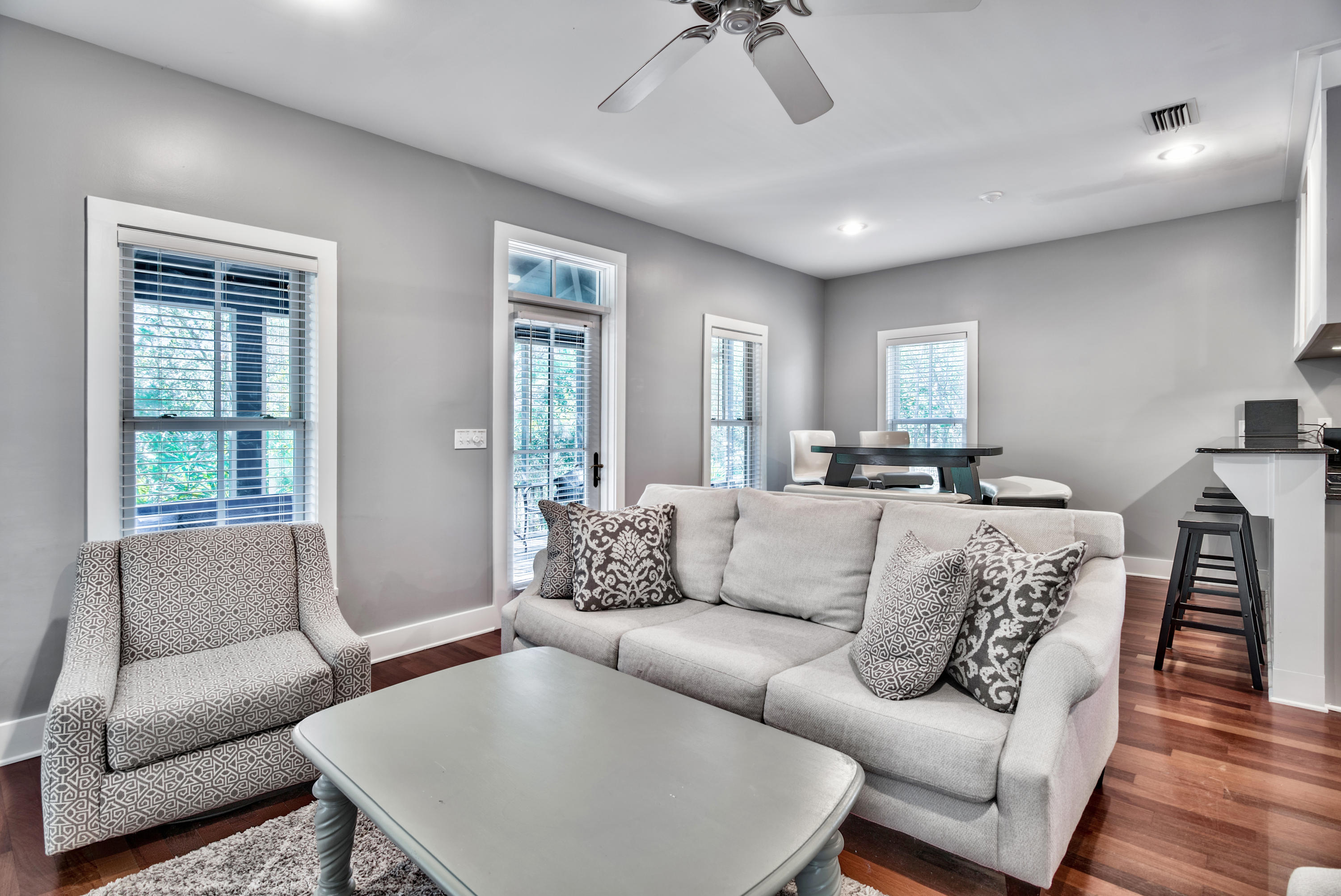 MAGNOLIA COTTAGES - Residential