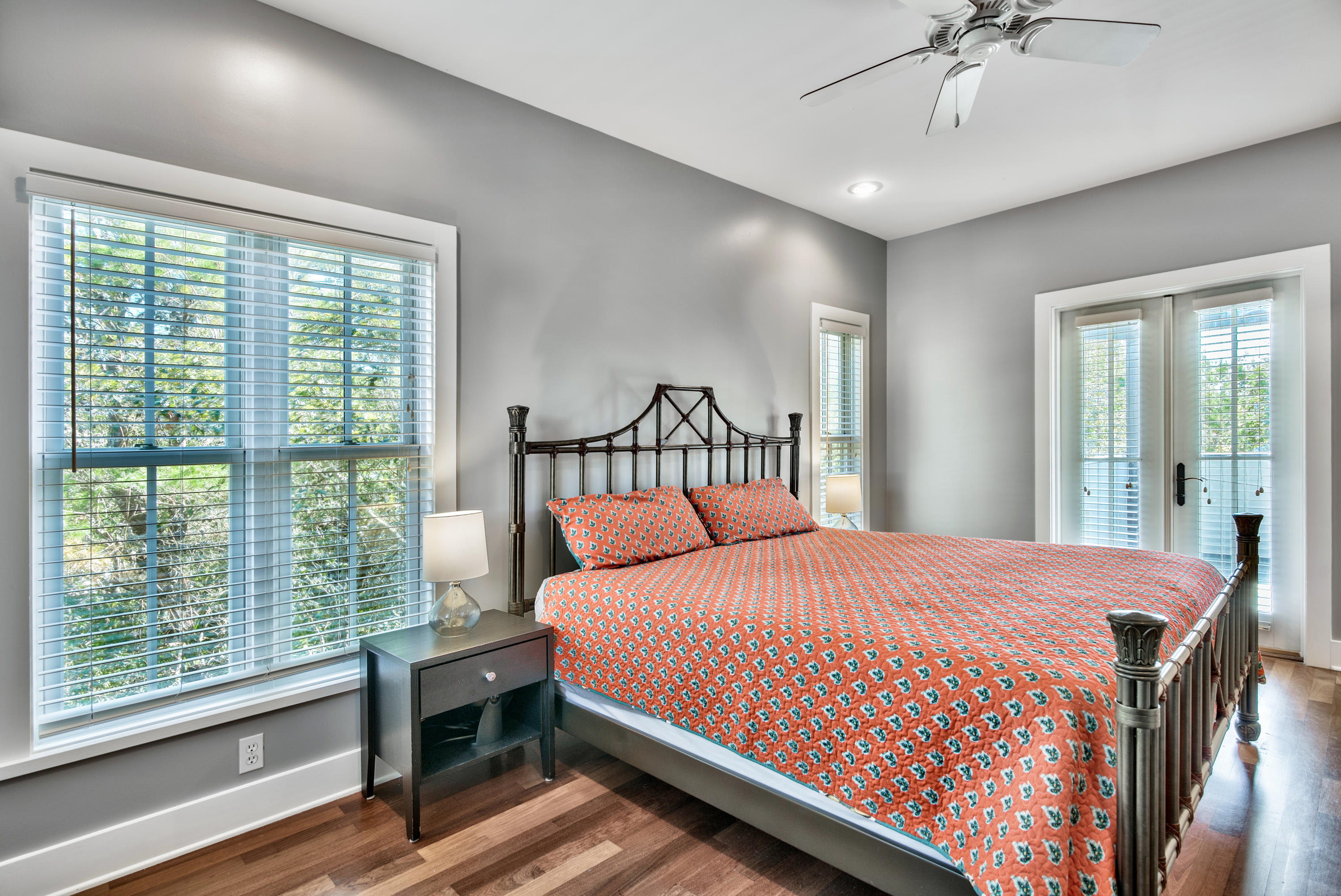 MAGNOLIA COTTAGES - Residential