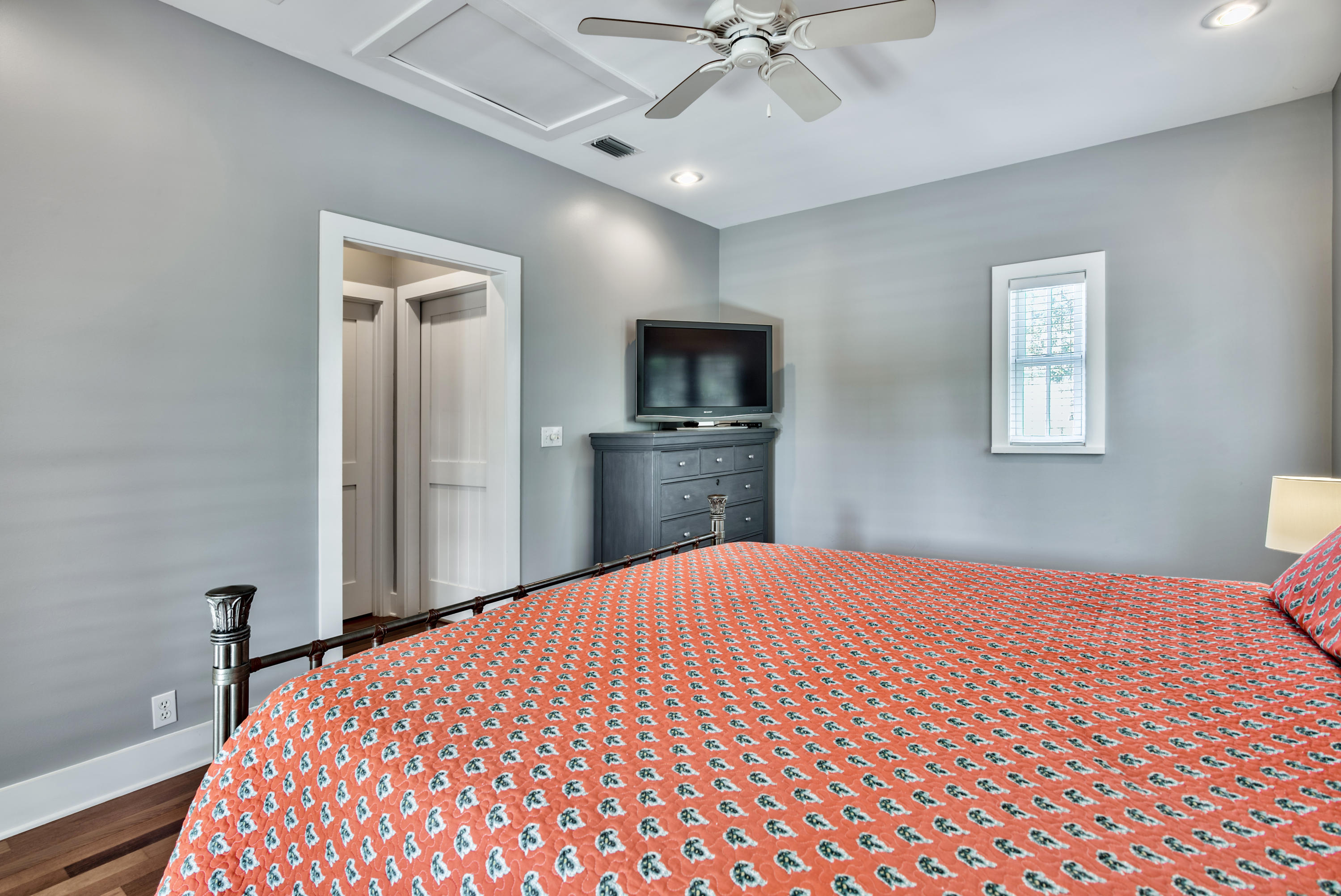 MAGNOLIA COTTAGES - Residential