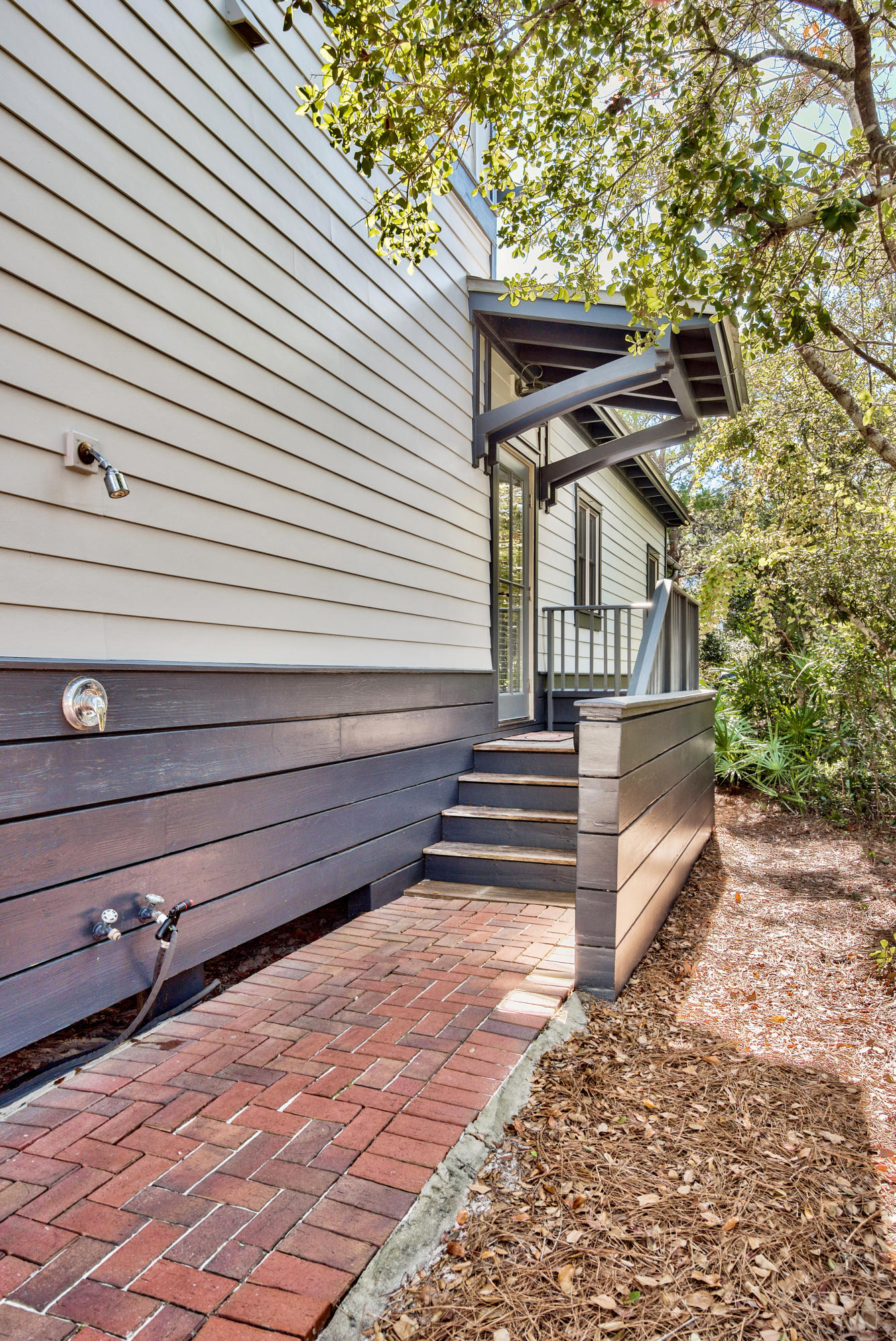 MAGNOLIA COTTAGES - Residential