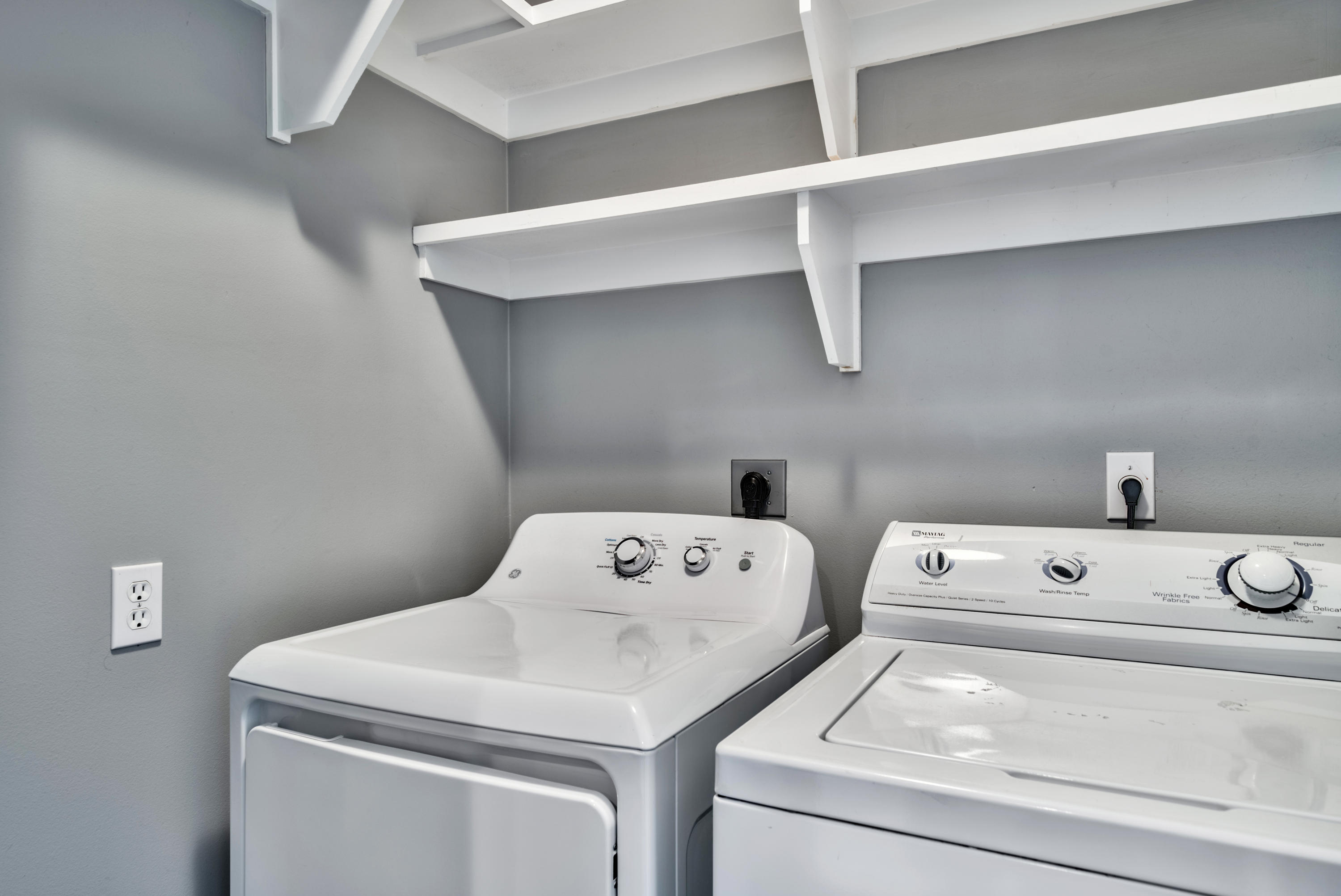 MAGNOLIA COTTAGES - Residential