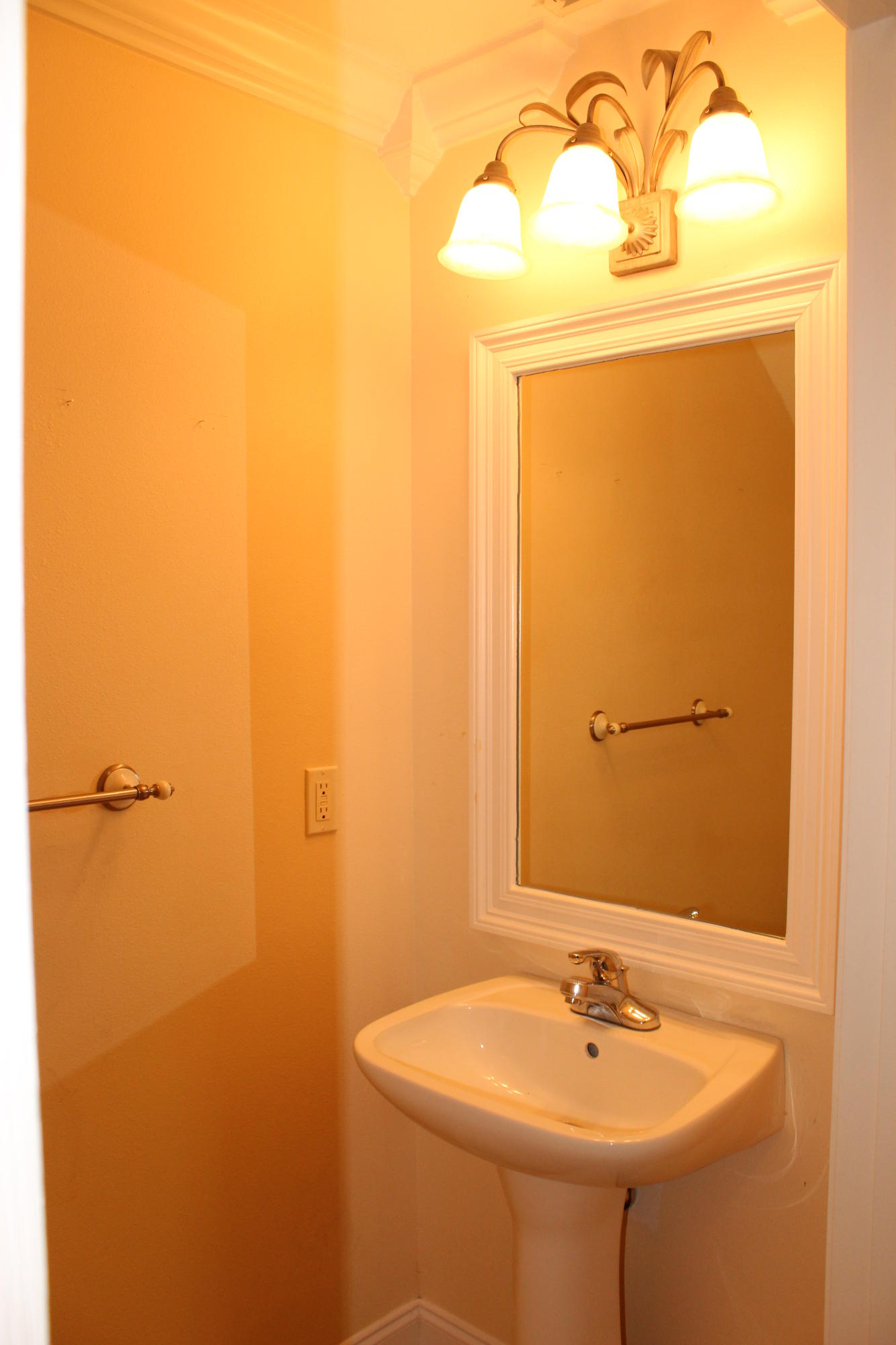 OLD BAY T/H - Residential