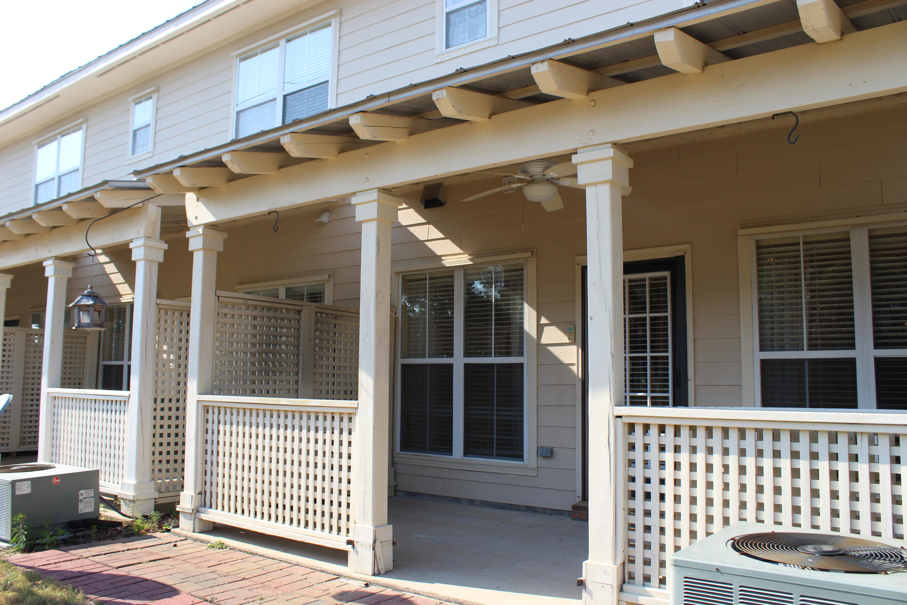 OLD BAY T/H - Residential