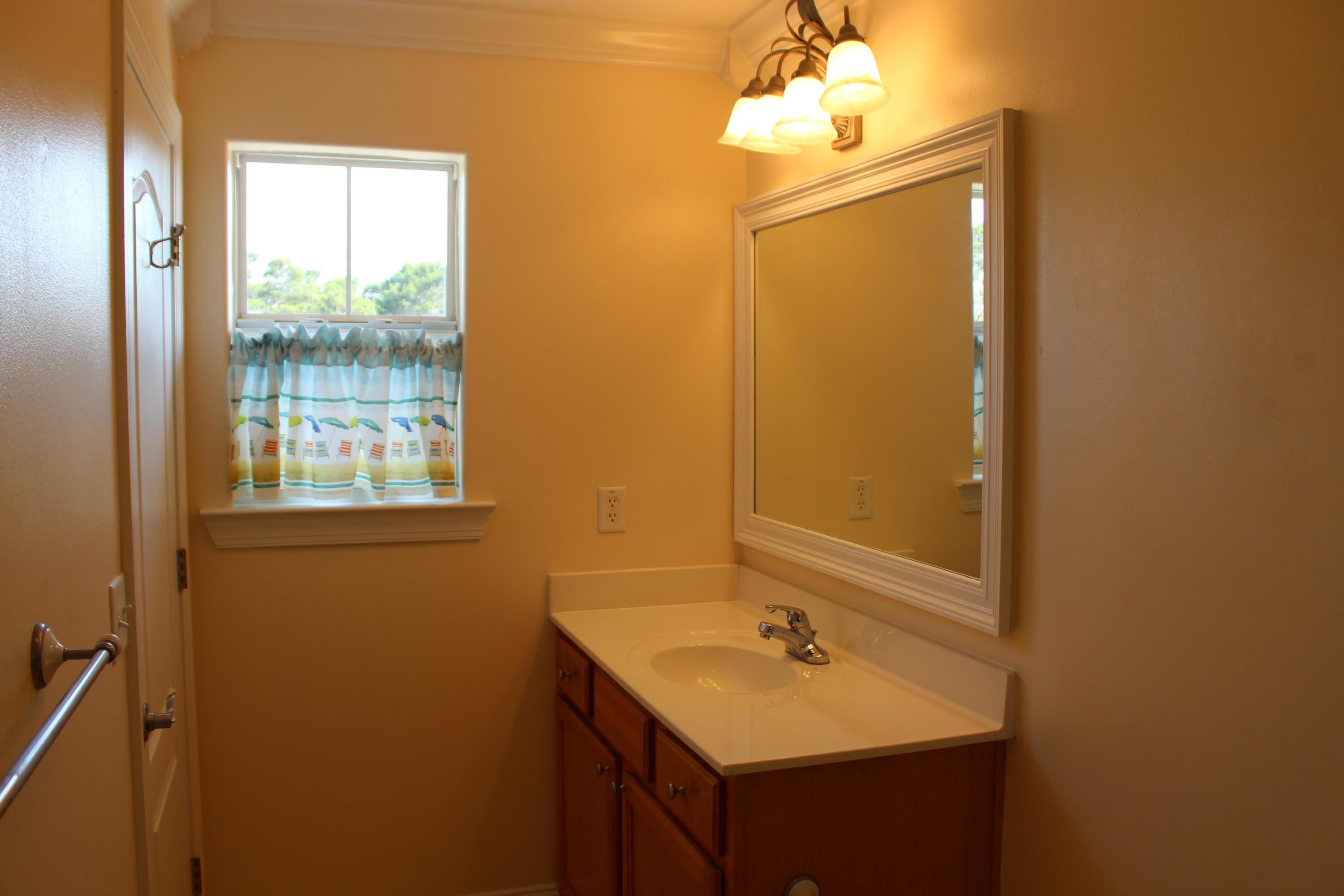 OLD BAY T/H - Residential