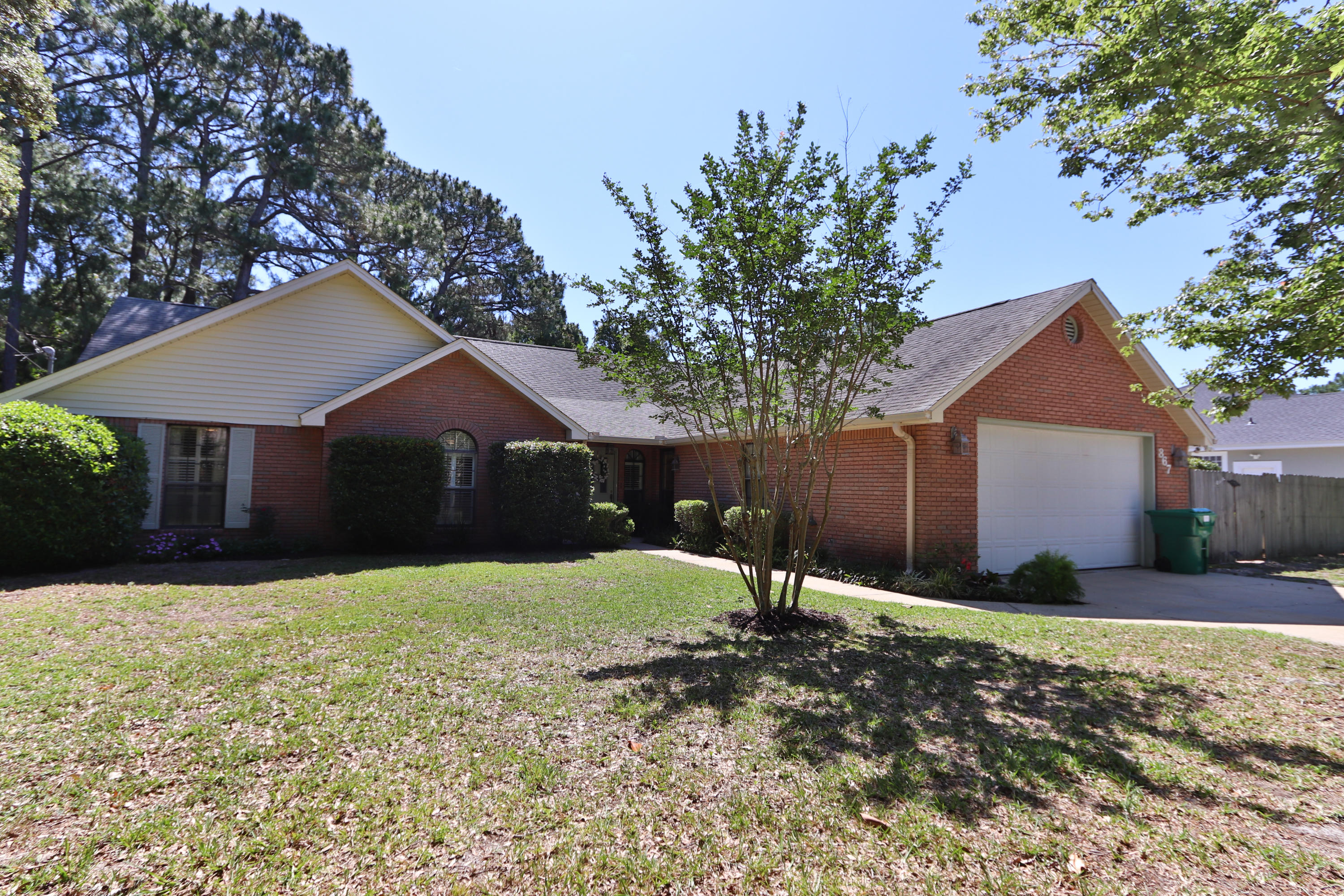 KELL-AIRE GARDENS - Residential