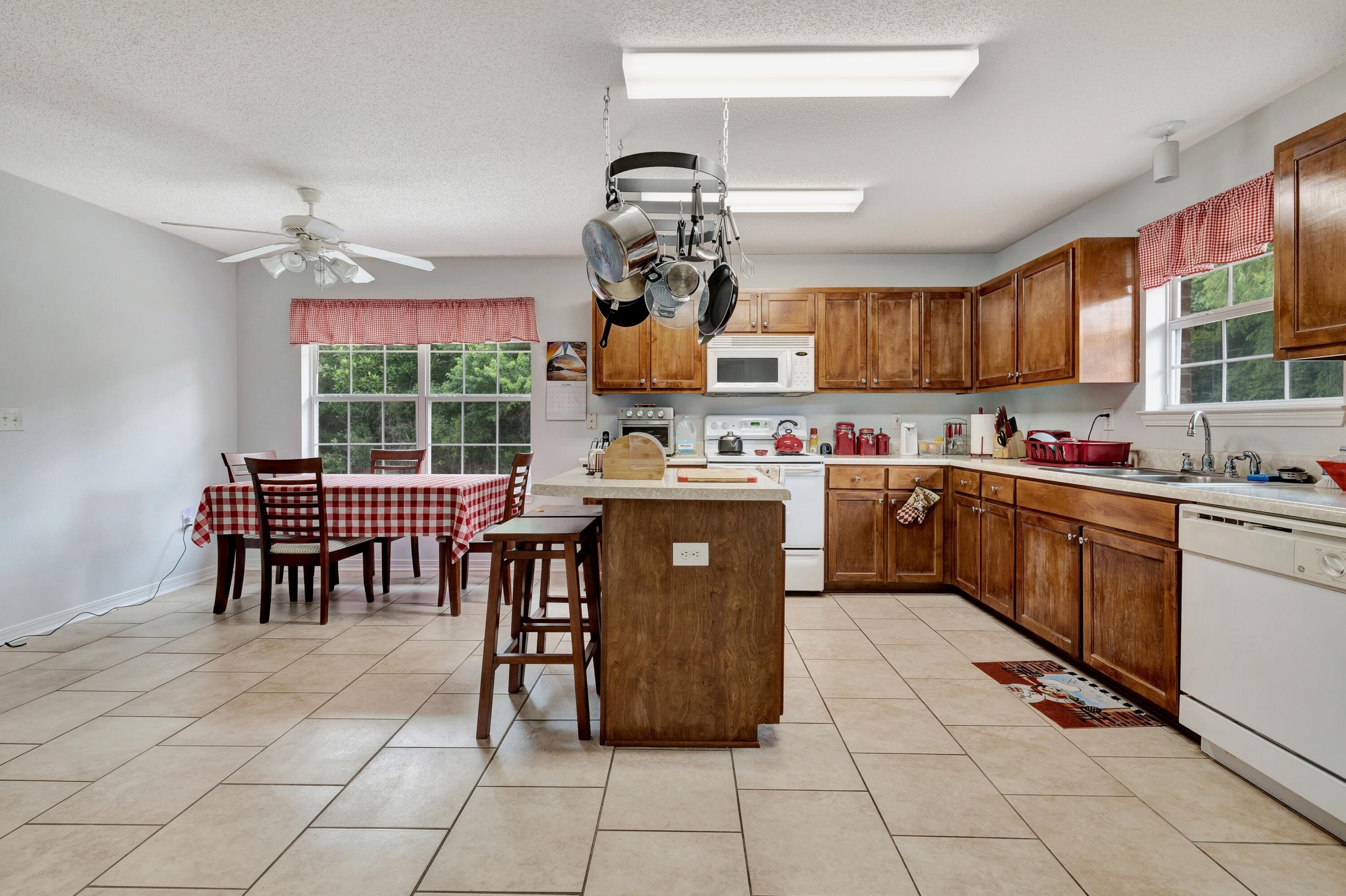 JAIMEES RIDGE - Residential