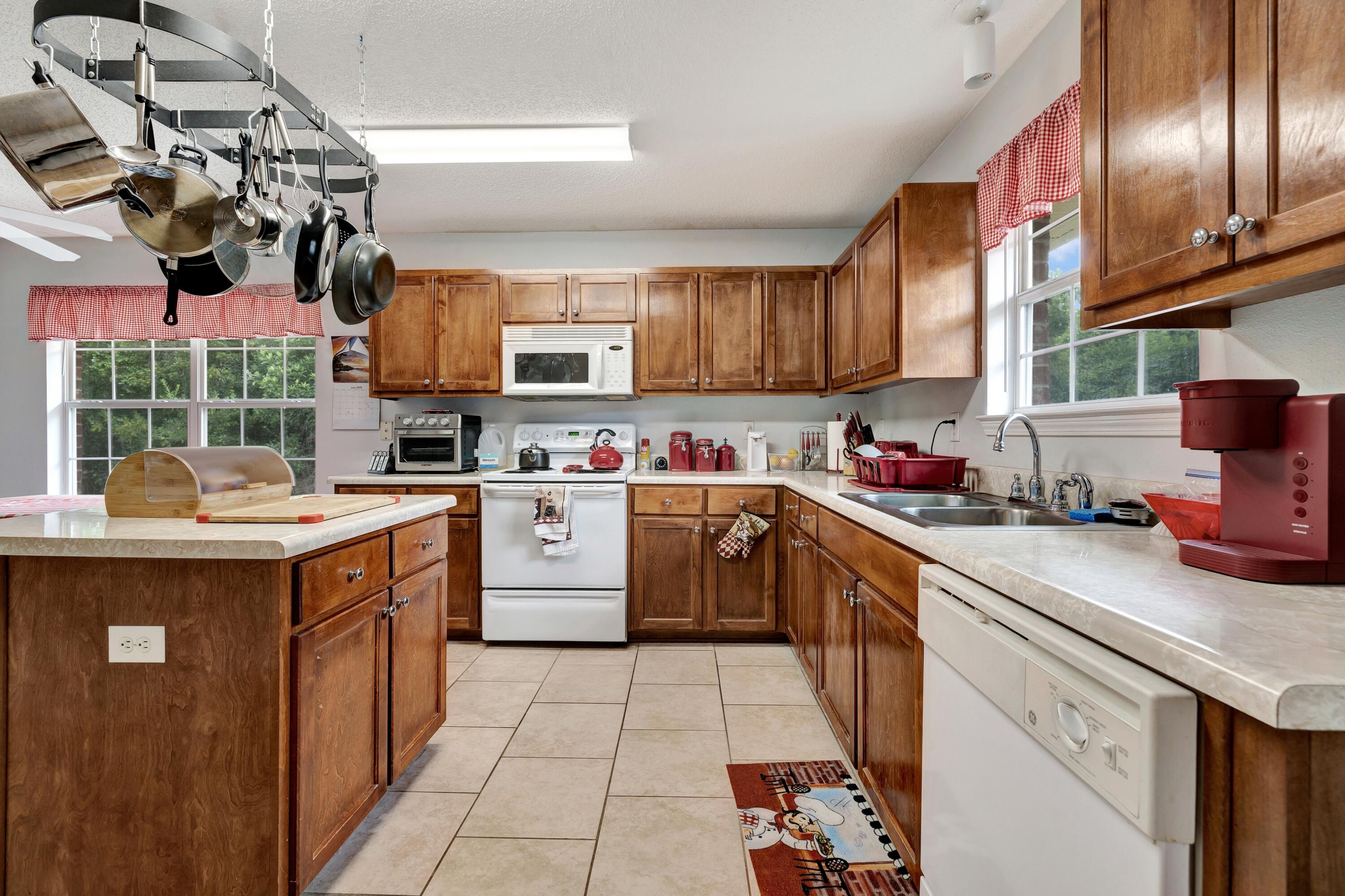 JAIMEES RIDGE - Residential