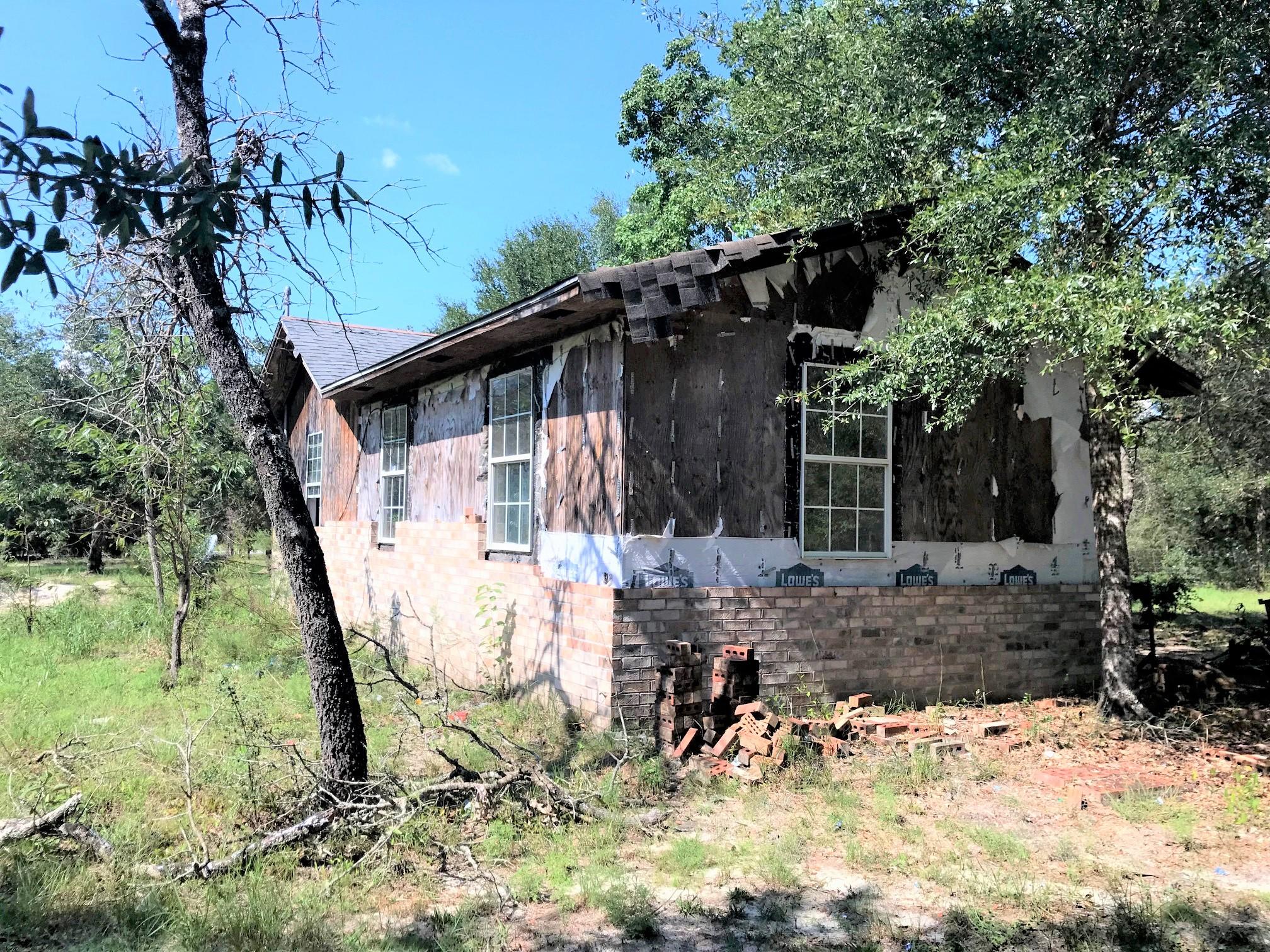 IMPERIAL LAKES - Residential