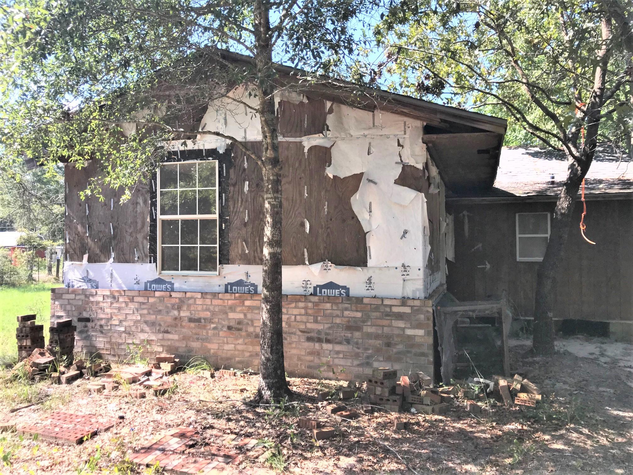 IMPERIAL LAKES - Residential