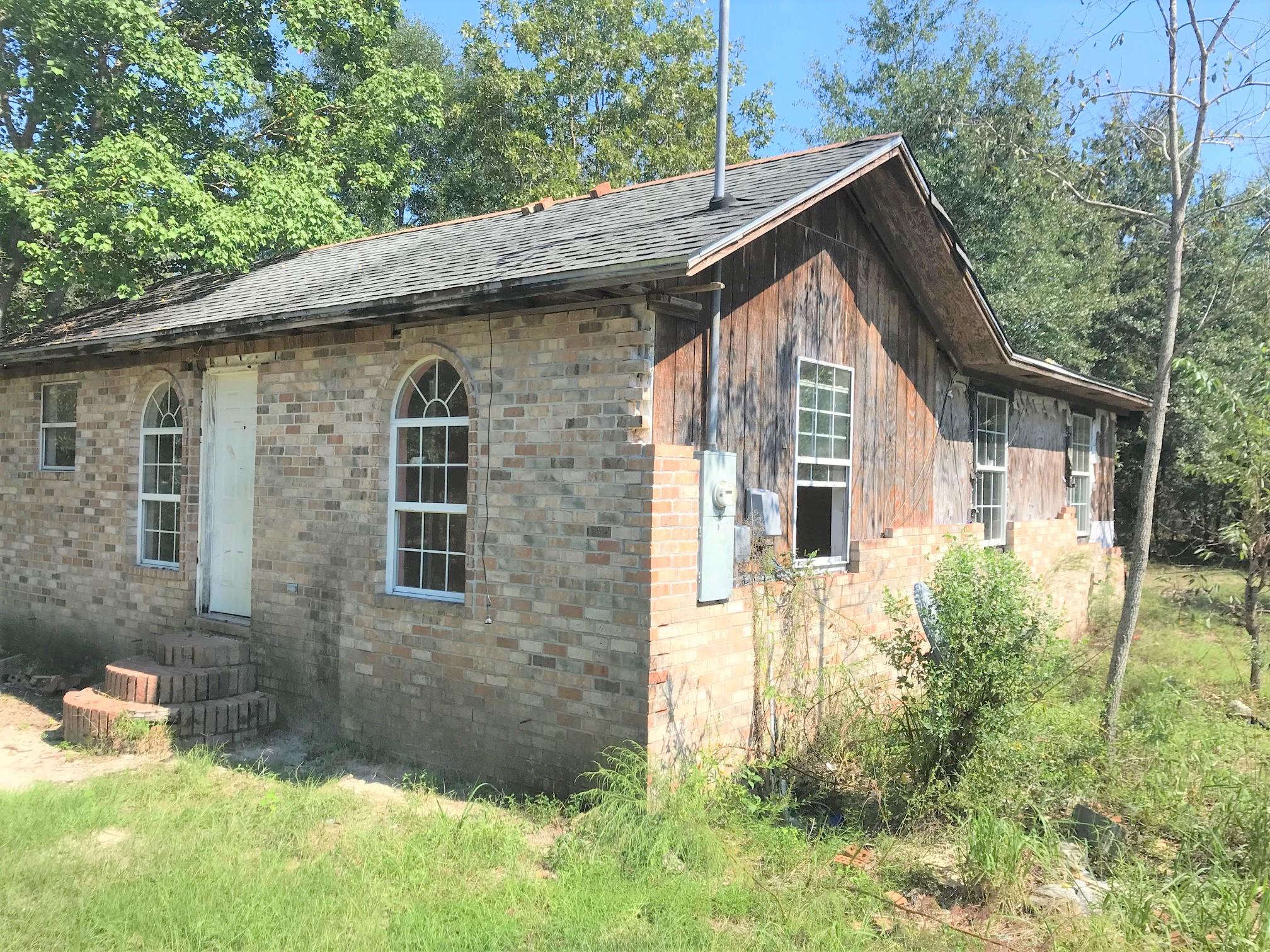 IMPERIAL LAKES - Residential