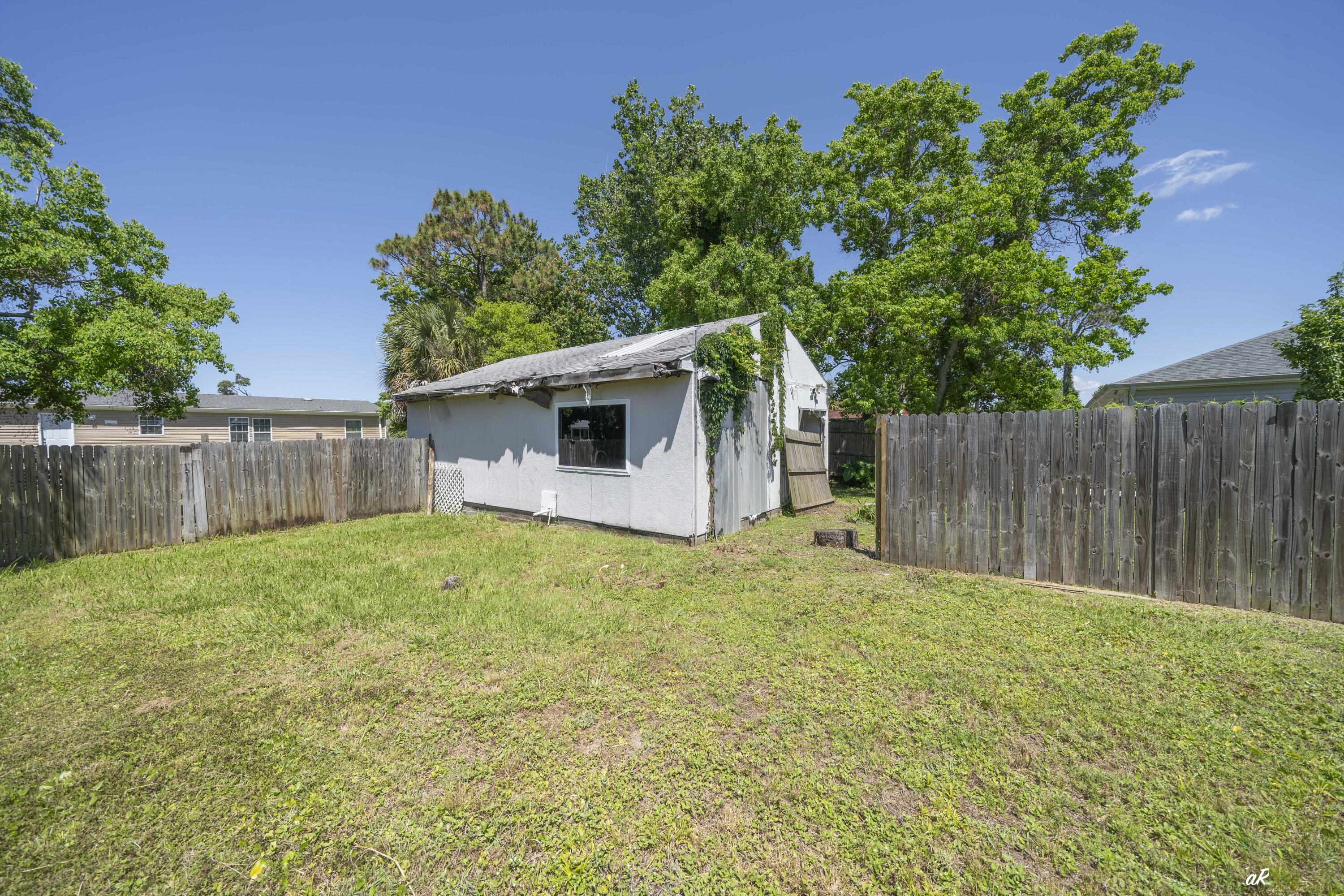 North Lagoon Oaks 7th Add - Residential