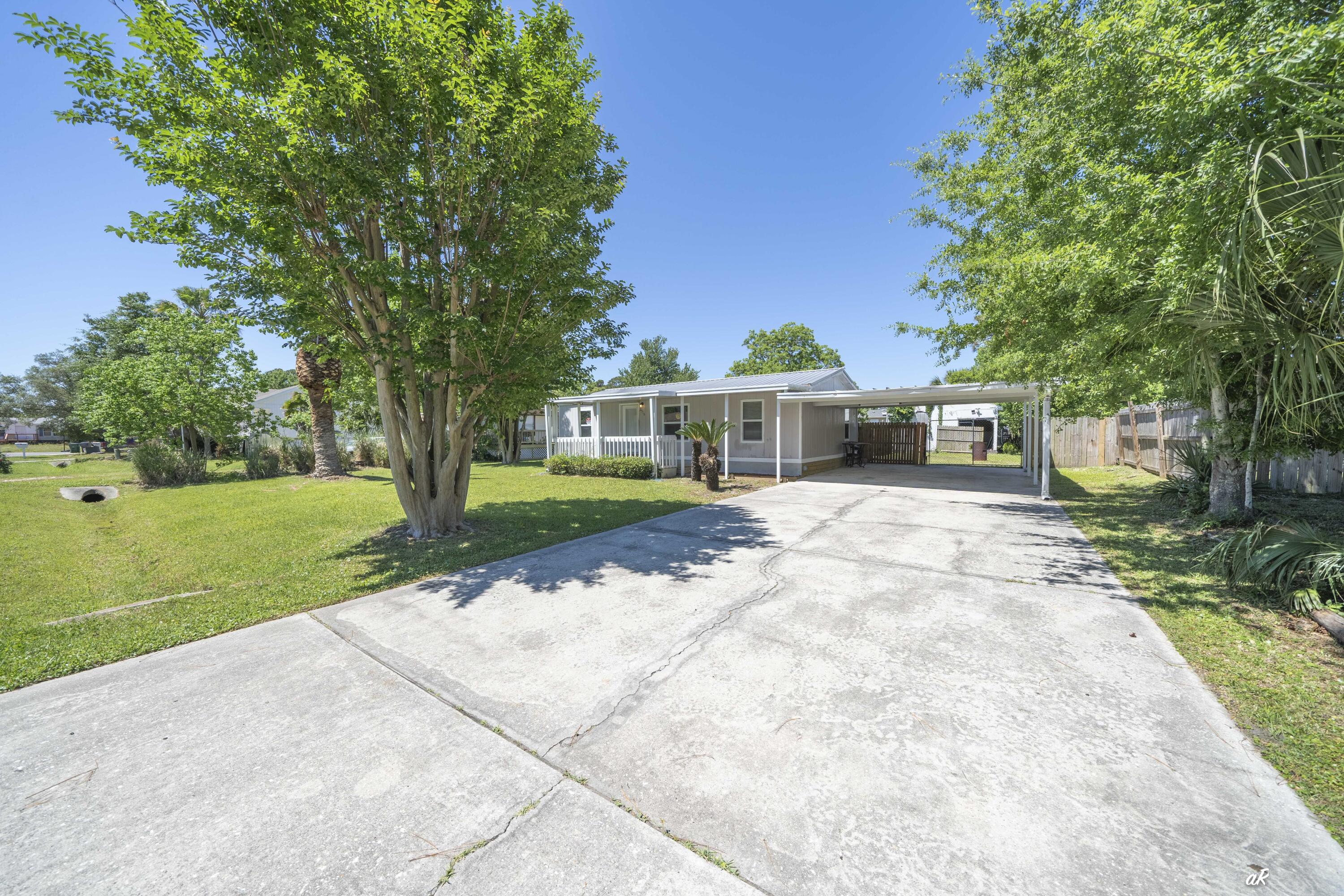 North Lagoon Oaks 7th Add - Residential