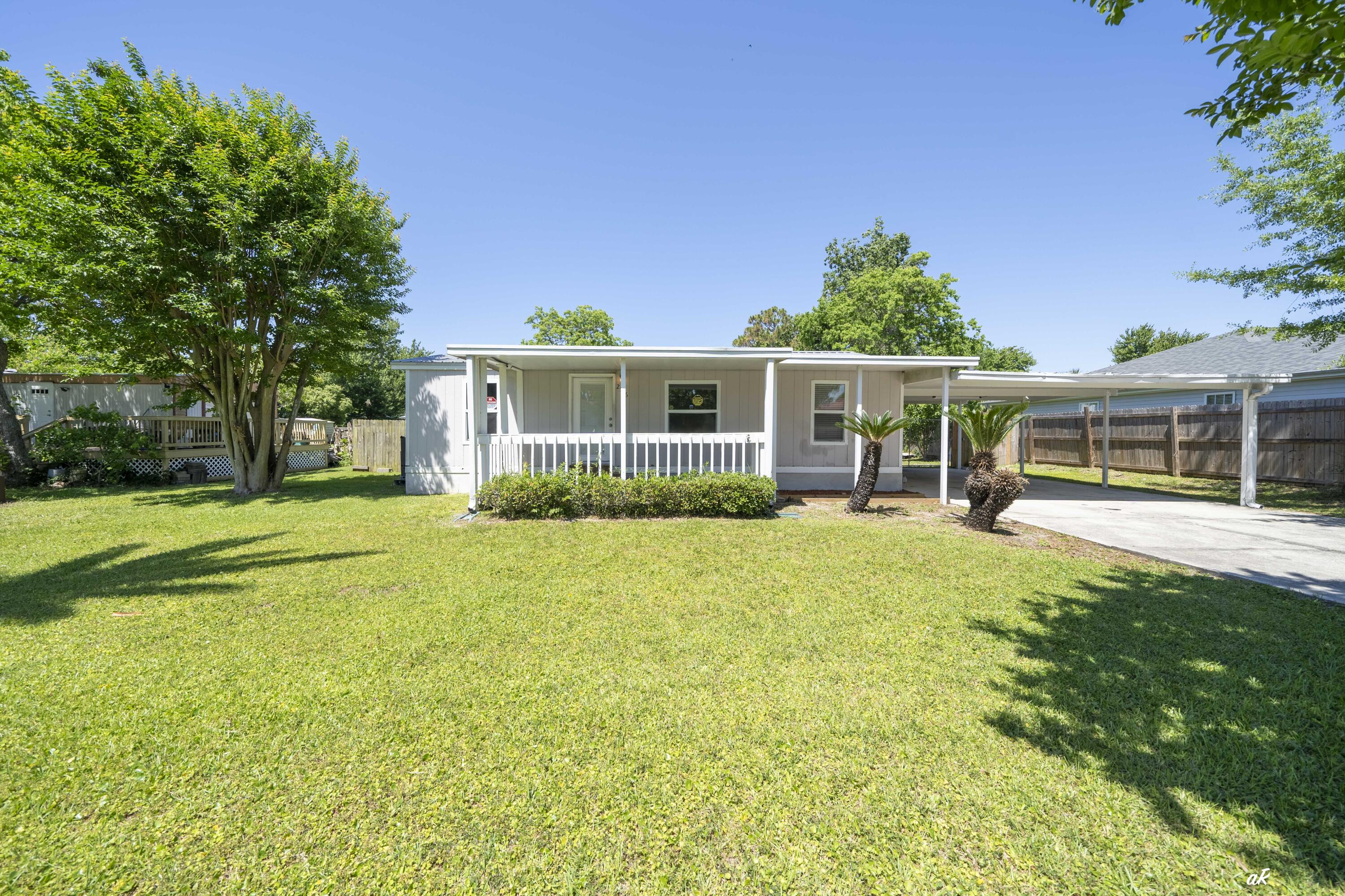 North Lagoon Oaks 7th Add - Residential