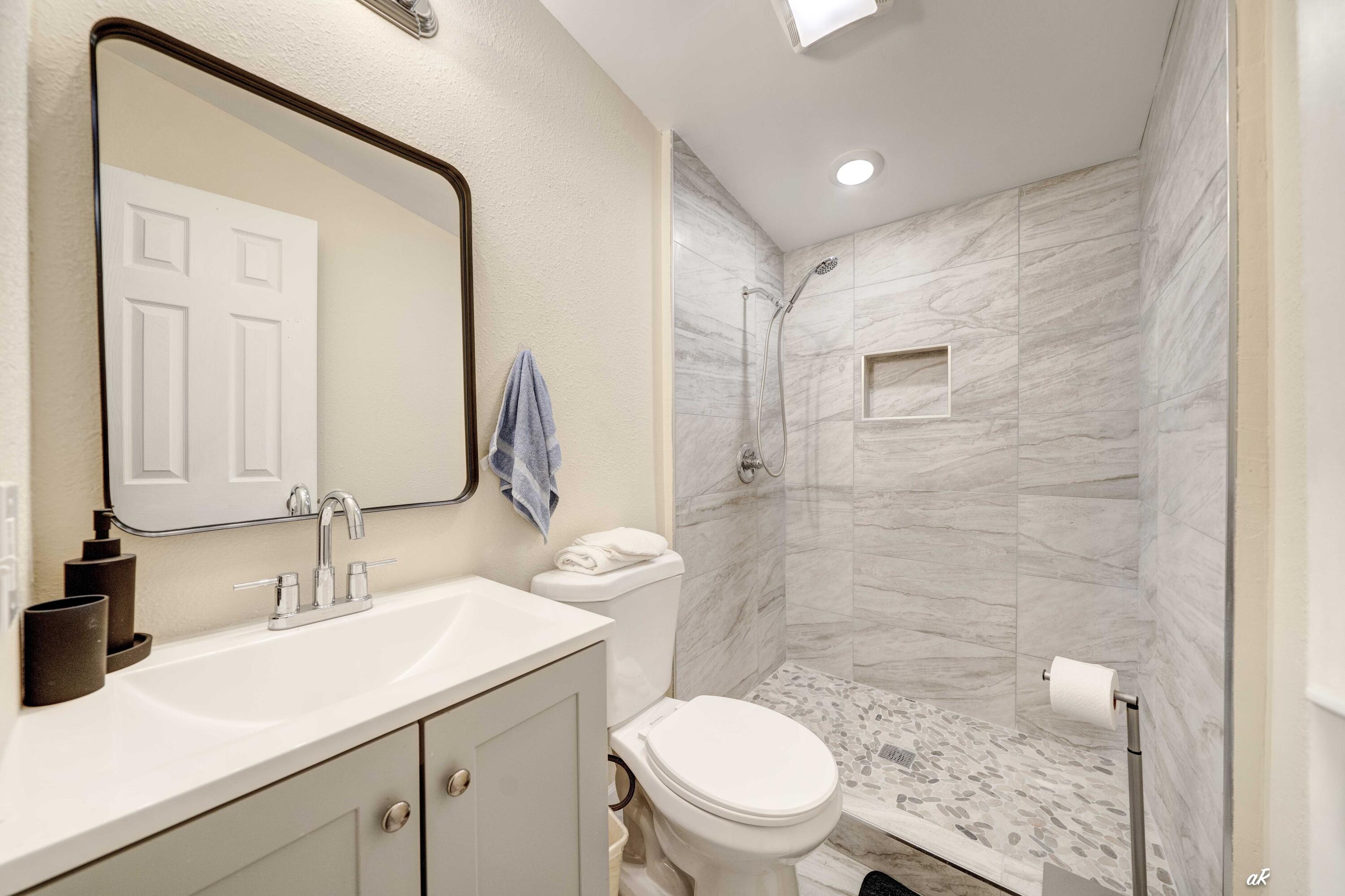 North Lagoon Oaks 7th Add - Residential