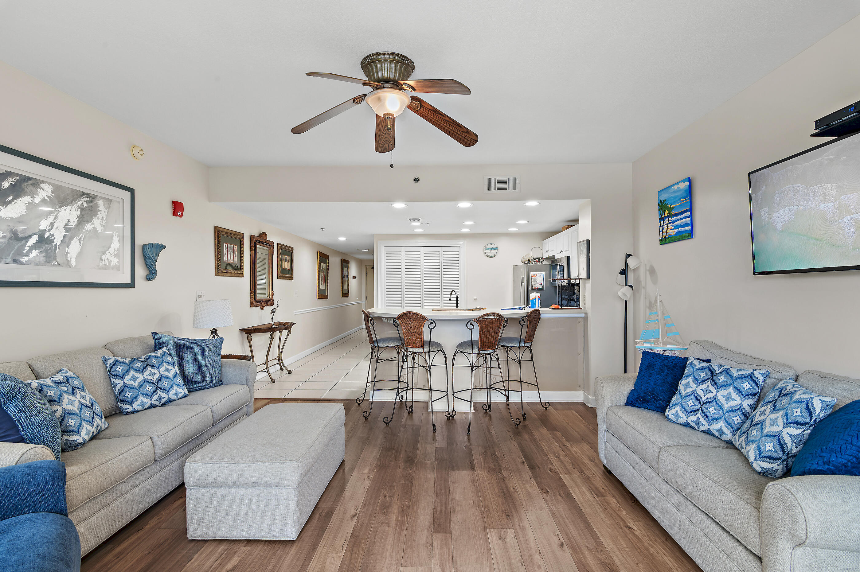 STERLING SHORES - Residential