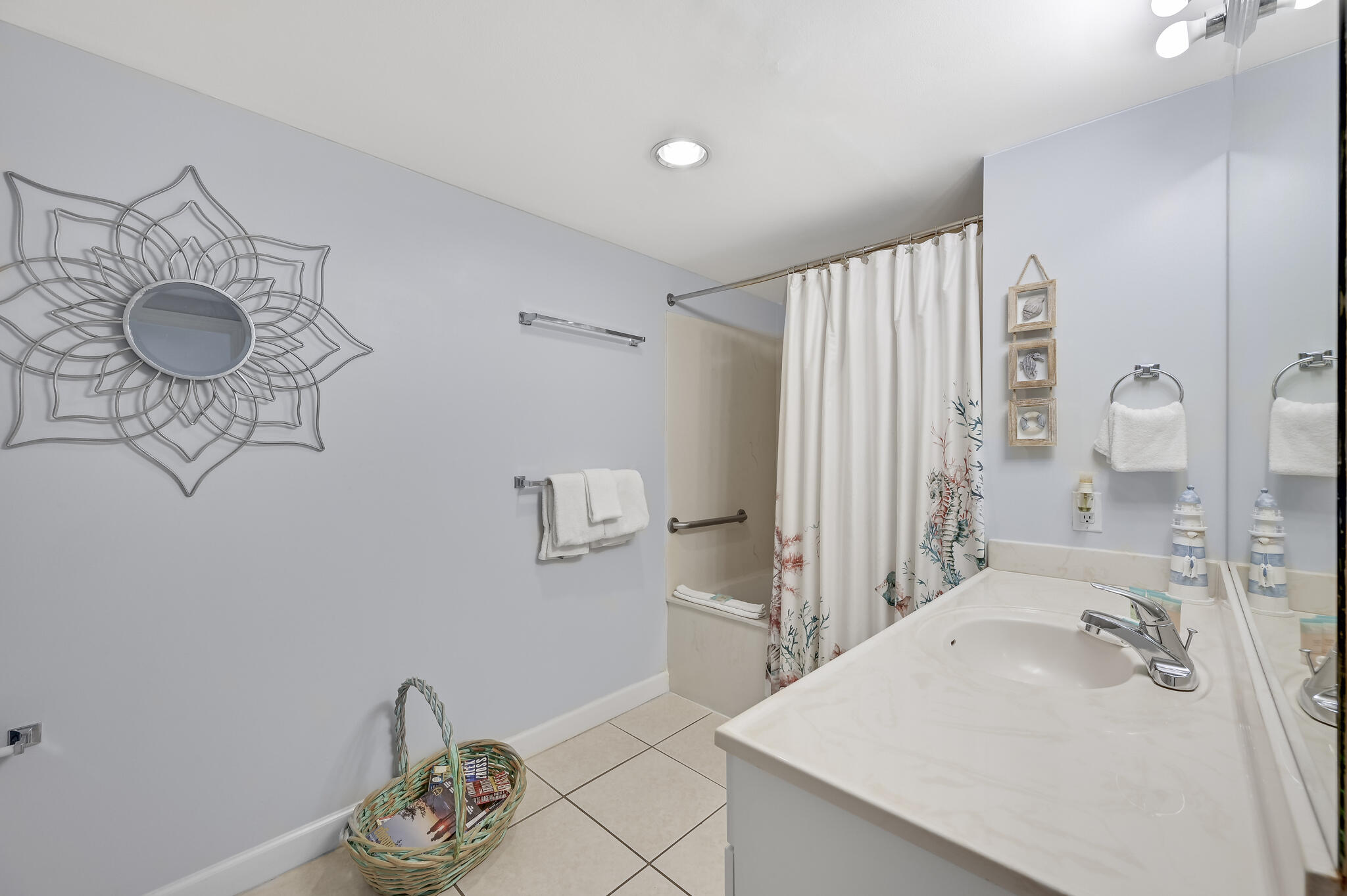 STERLING SHORES - Residential