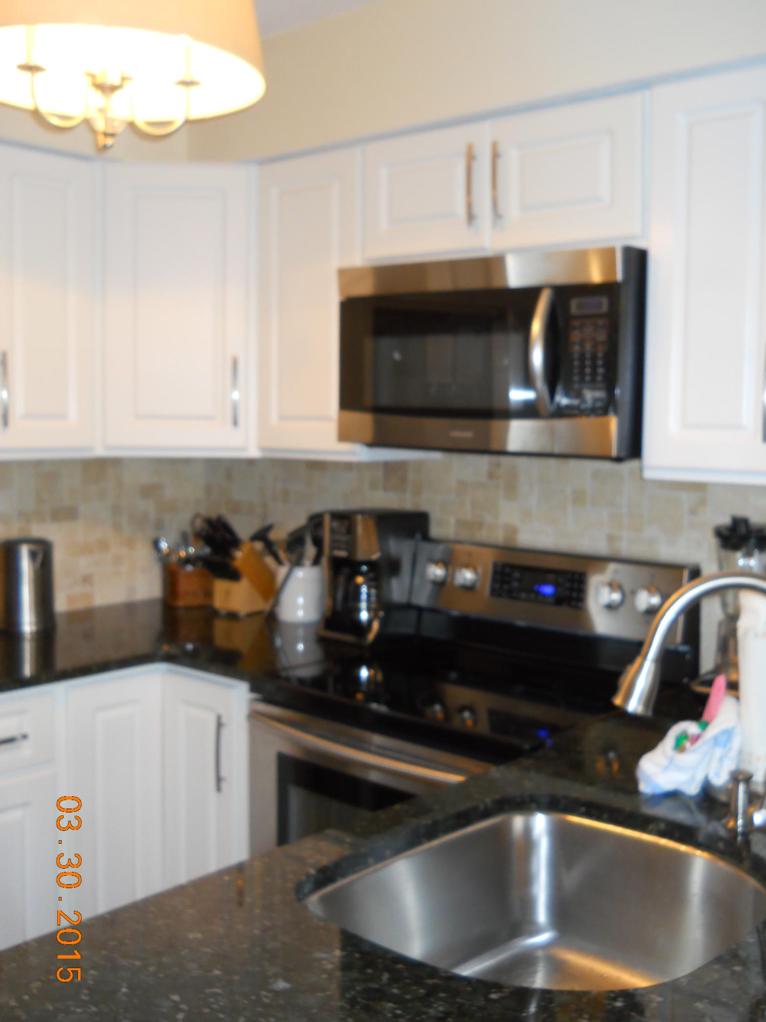 LAKEVIEW CONDO - Residential Lease