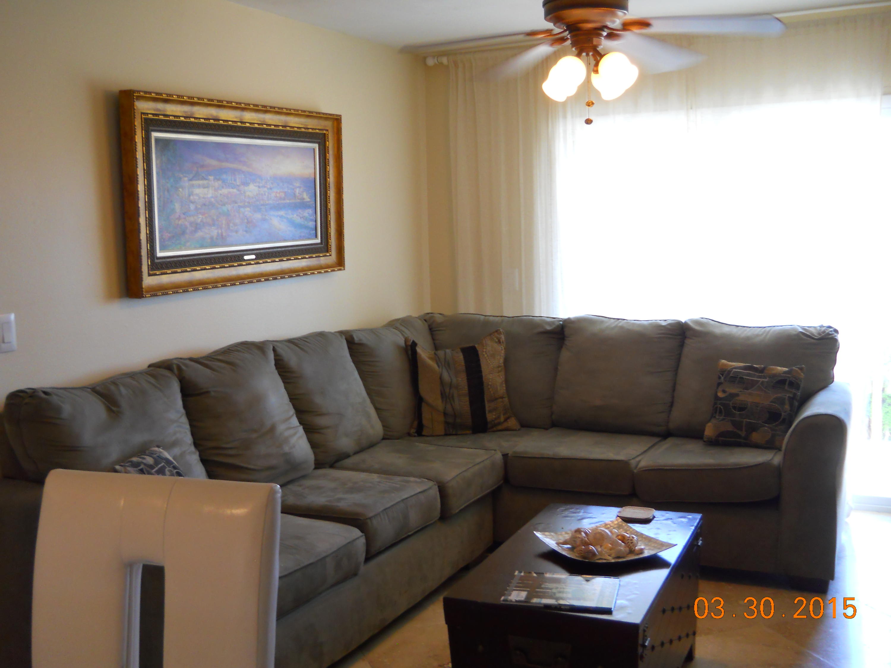 LAKEVIEW CONDO - Residential Lease
