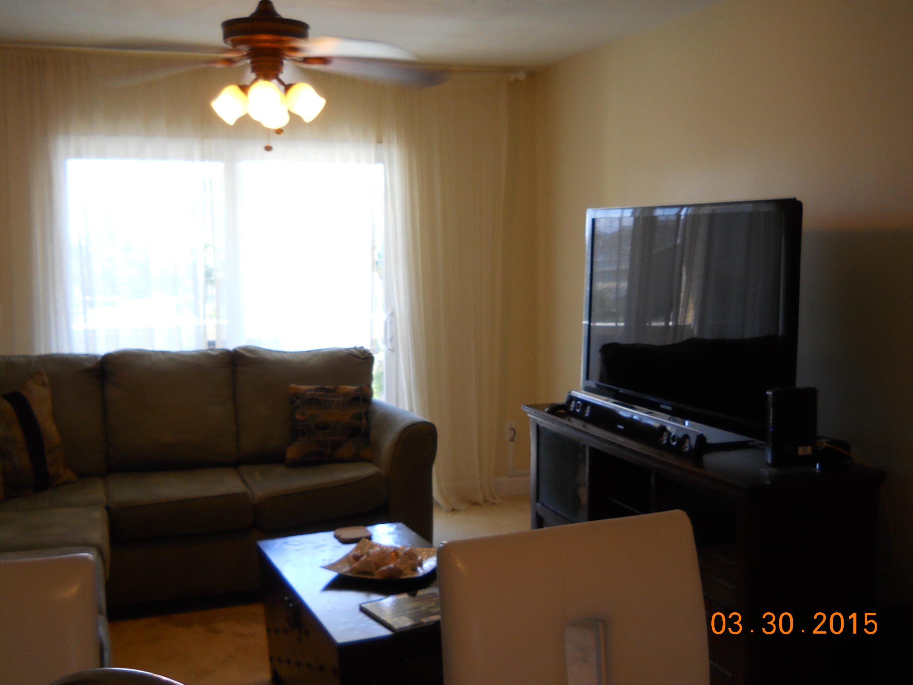 LAKEVIEW CONDO - Residential Lease