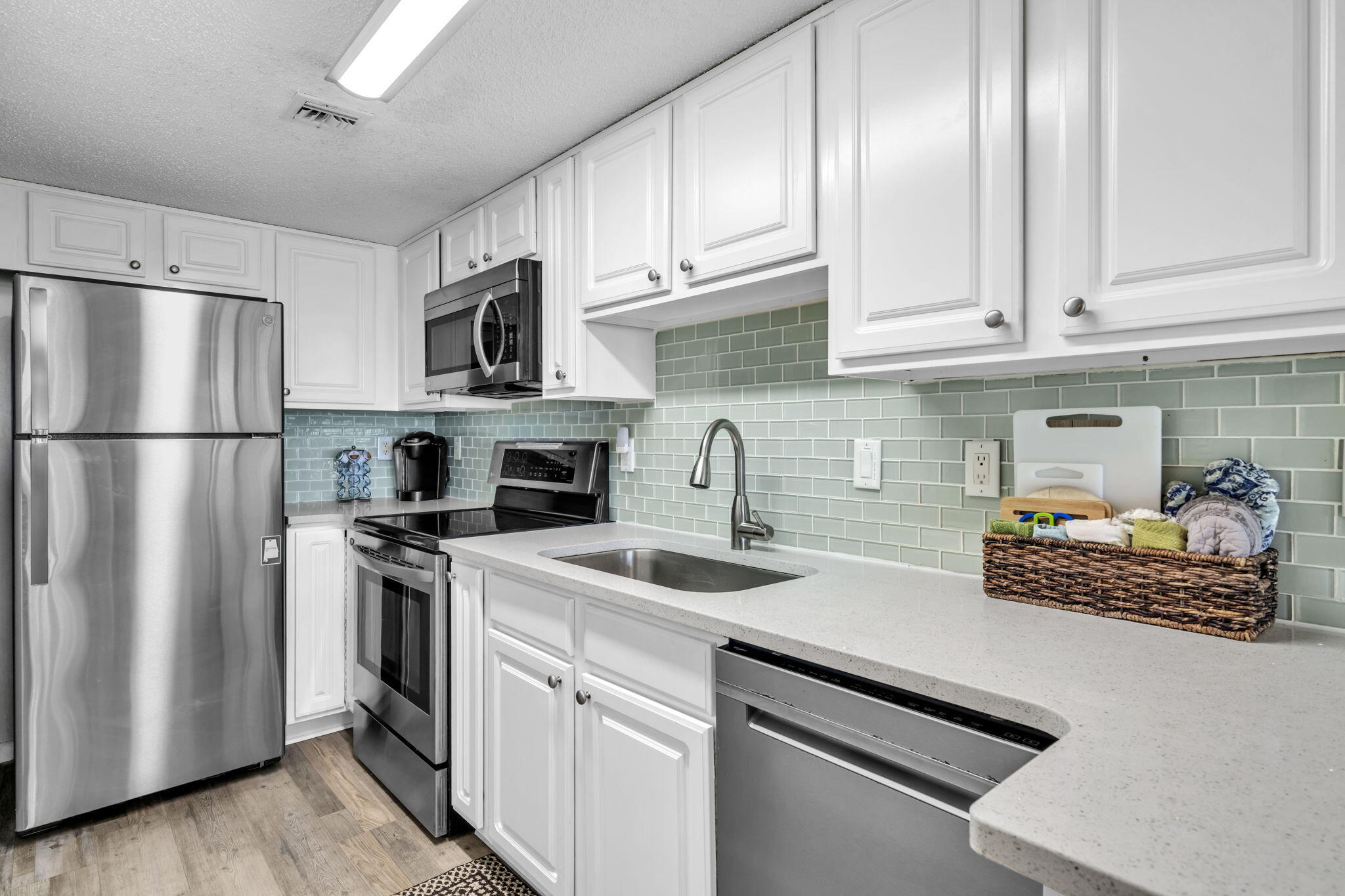 PINNACLE PORT - Residential