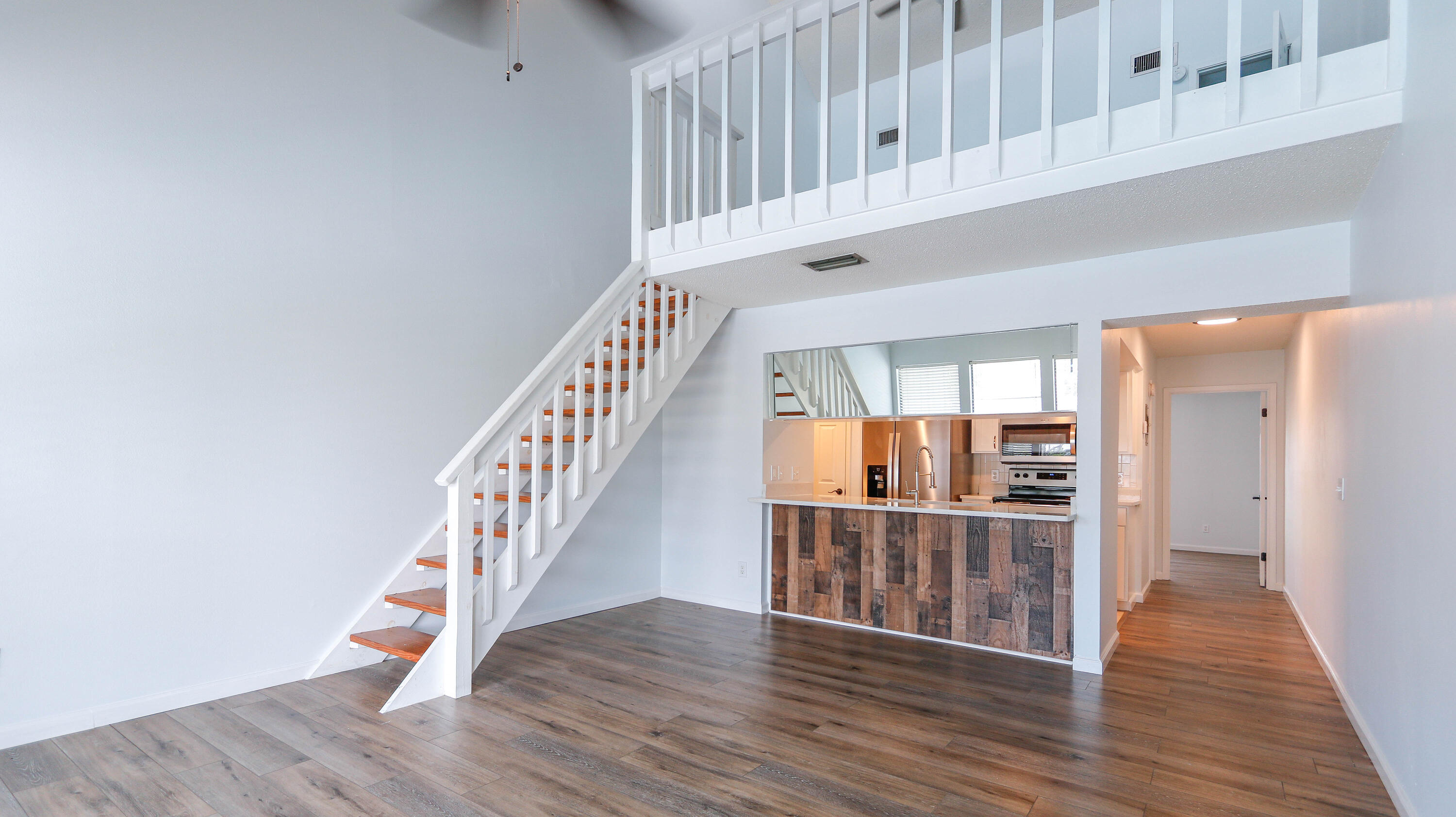 DOCKSIDE NORTH CONDO - Residential